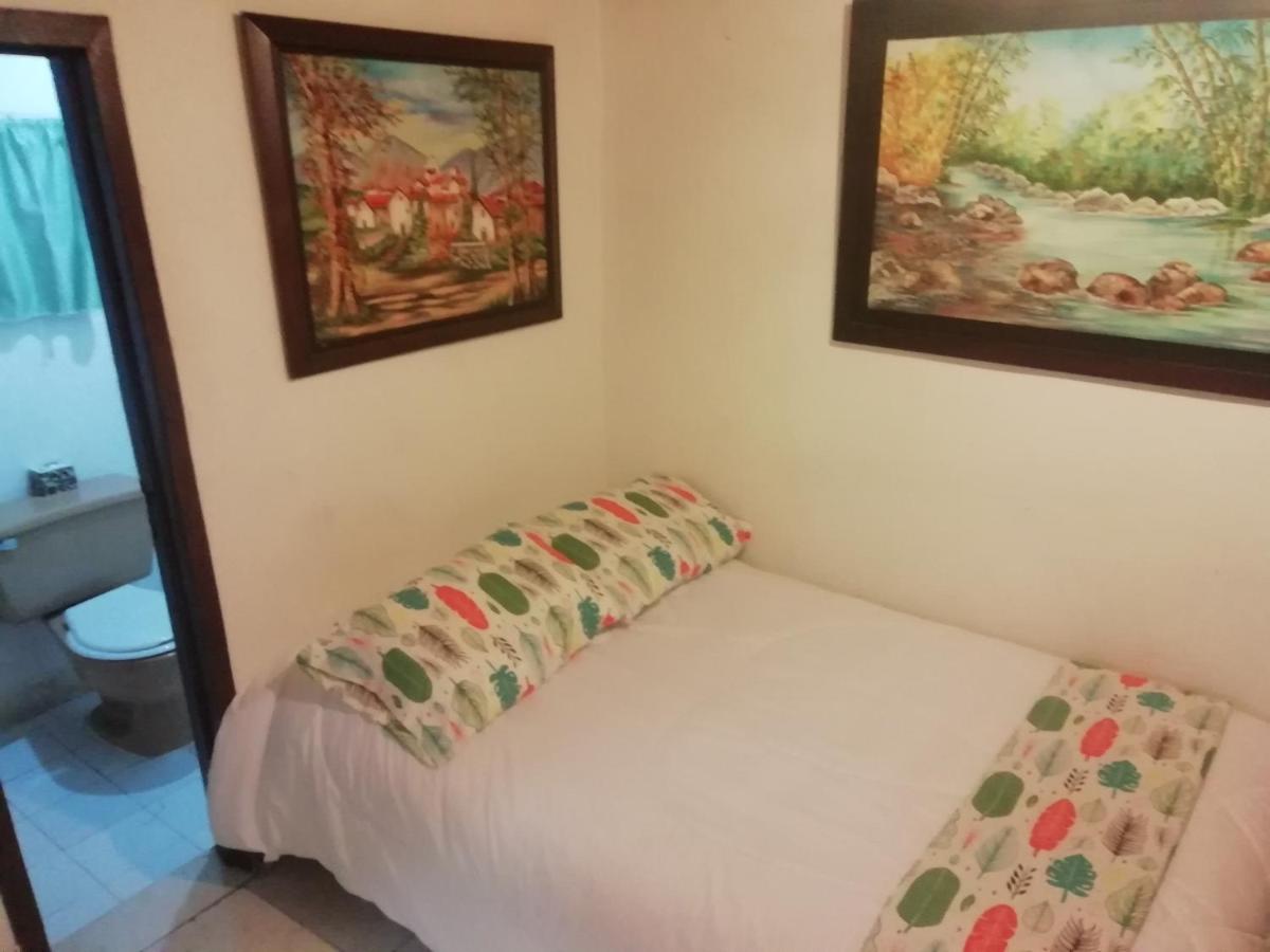 Triple Room with Private Bathroom photo 2