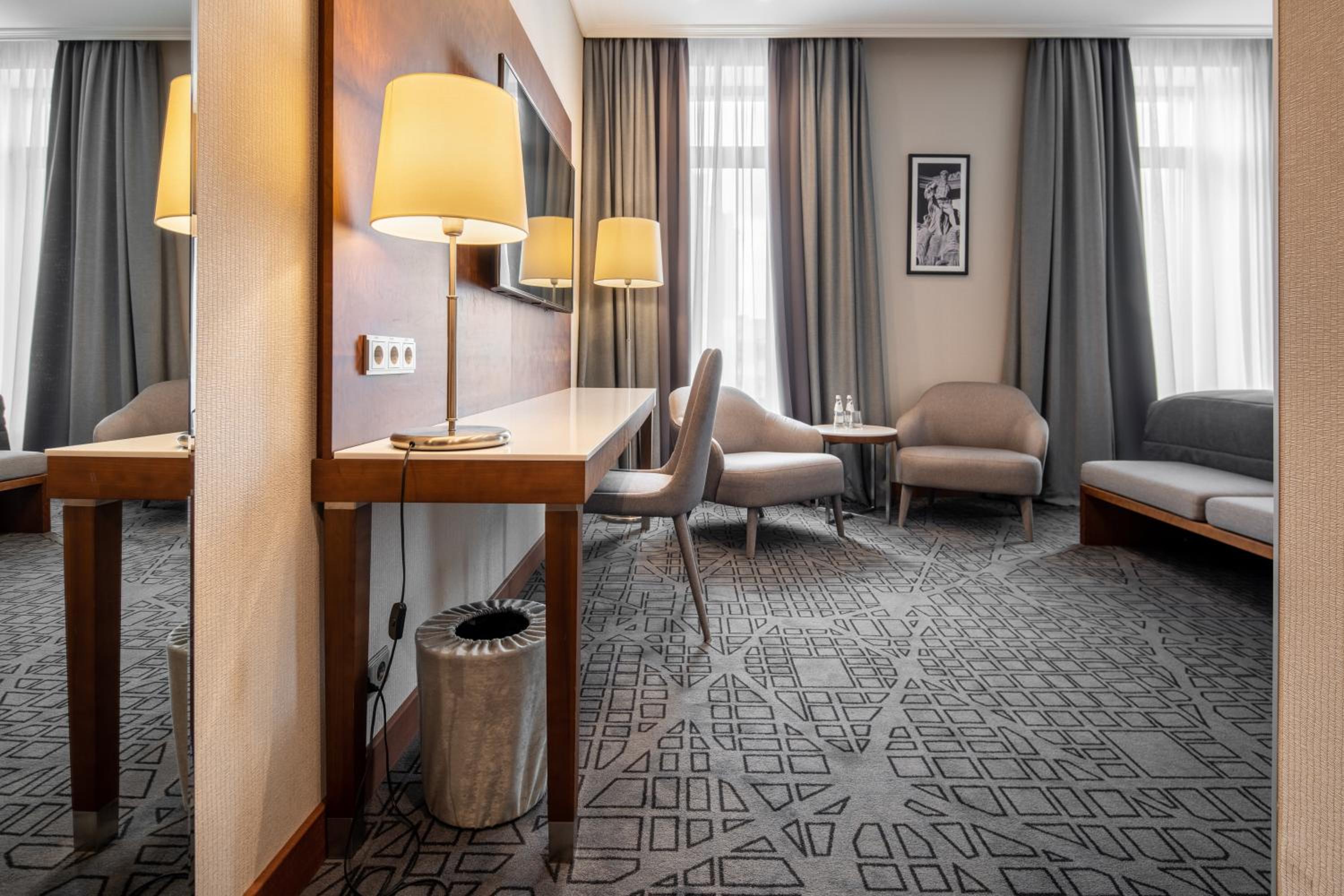 Superior King Room