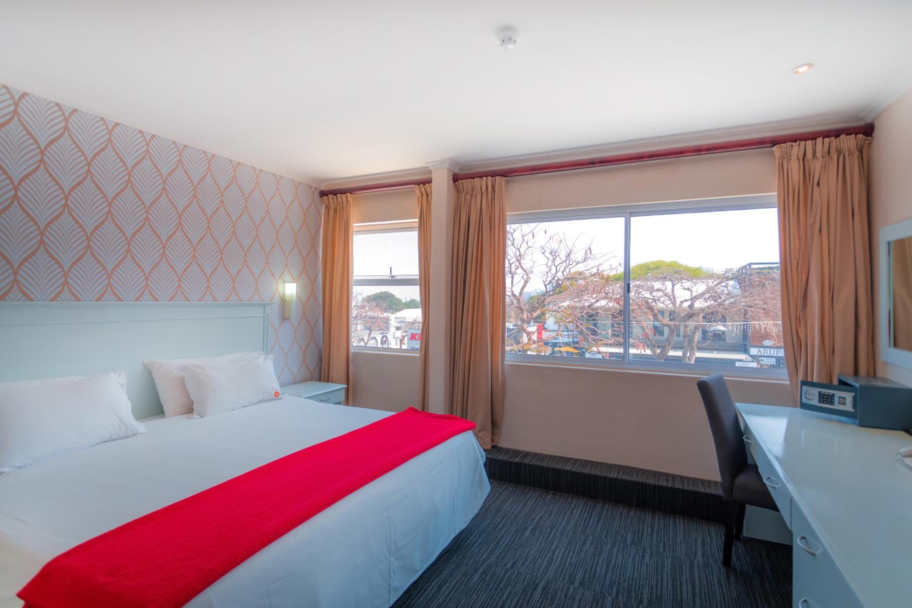 Double or Twin Room - Photo 11