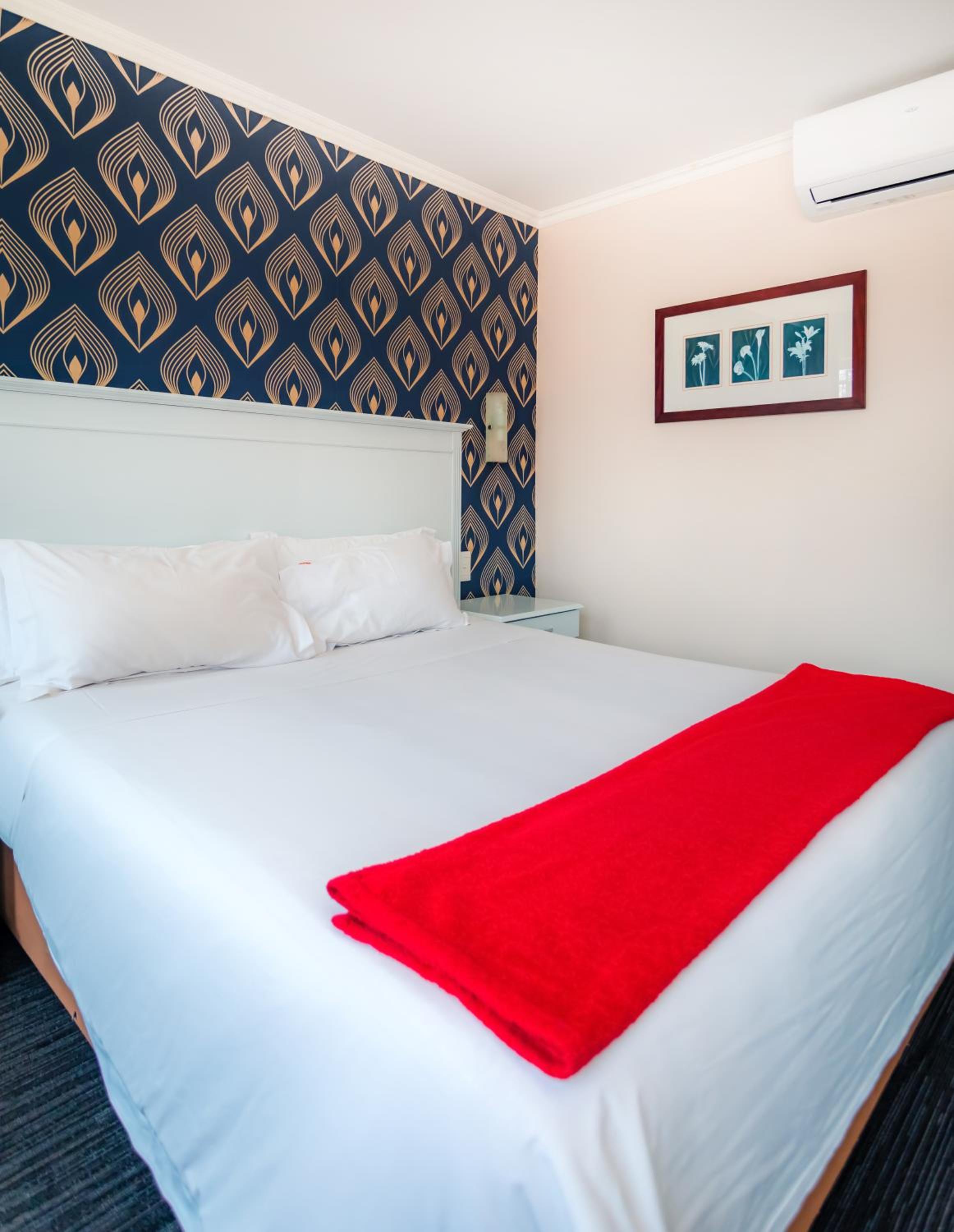 Double or Twin Room - Photo 3
