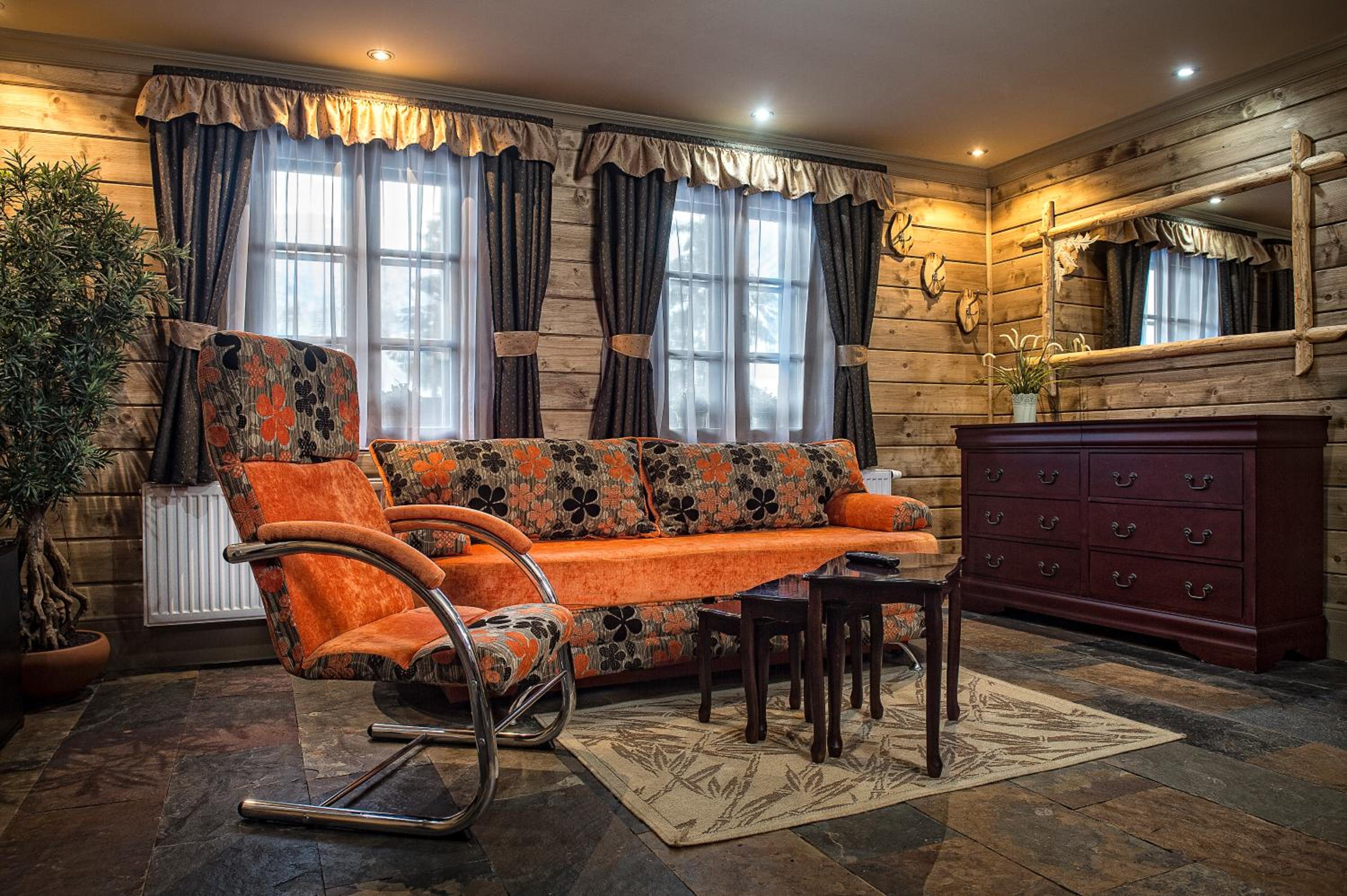 Maisonette photo 1