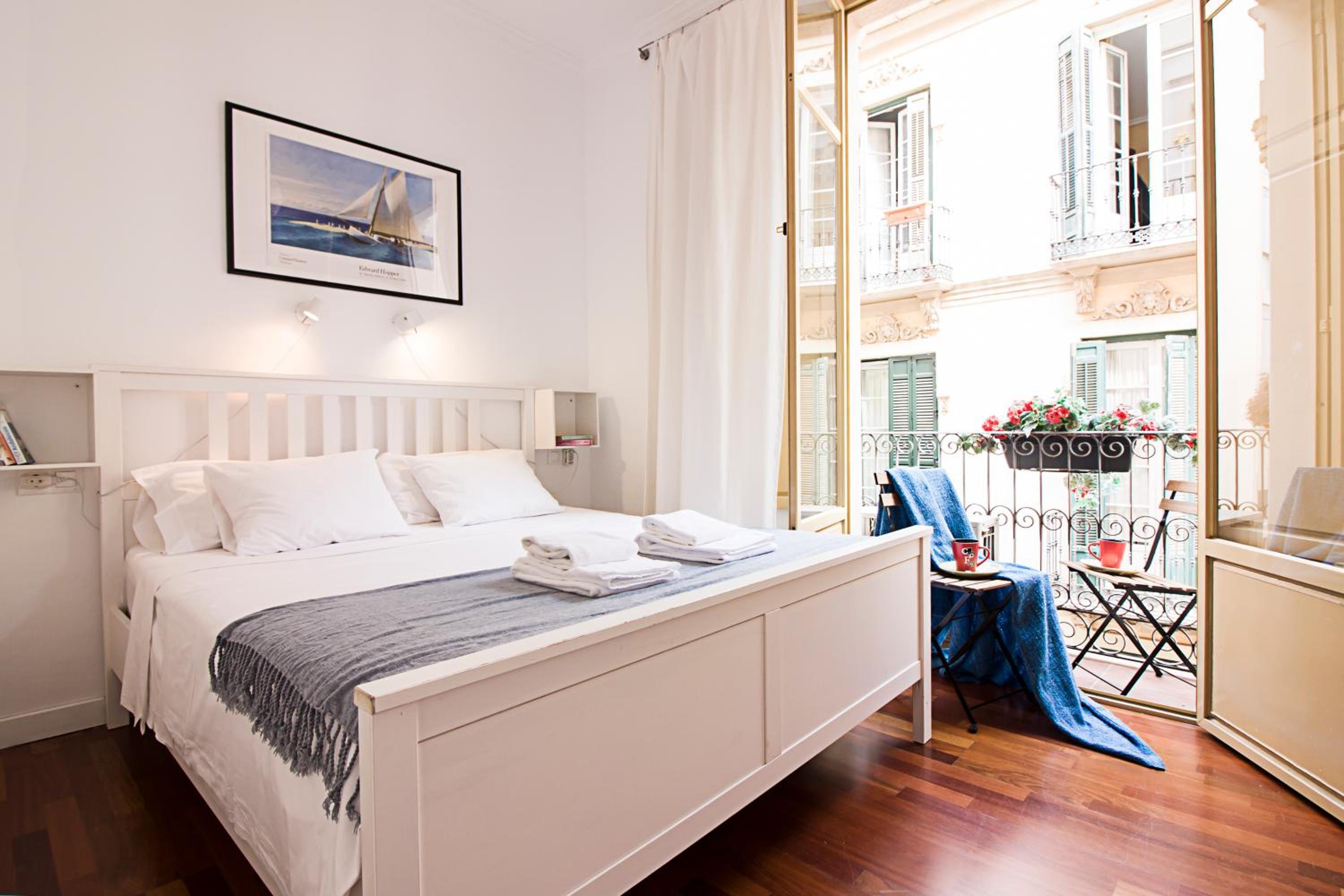 Apartamento con Balcón