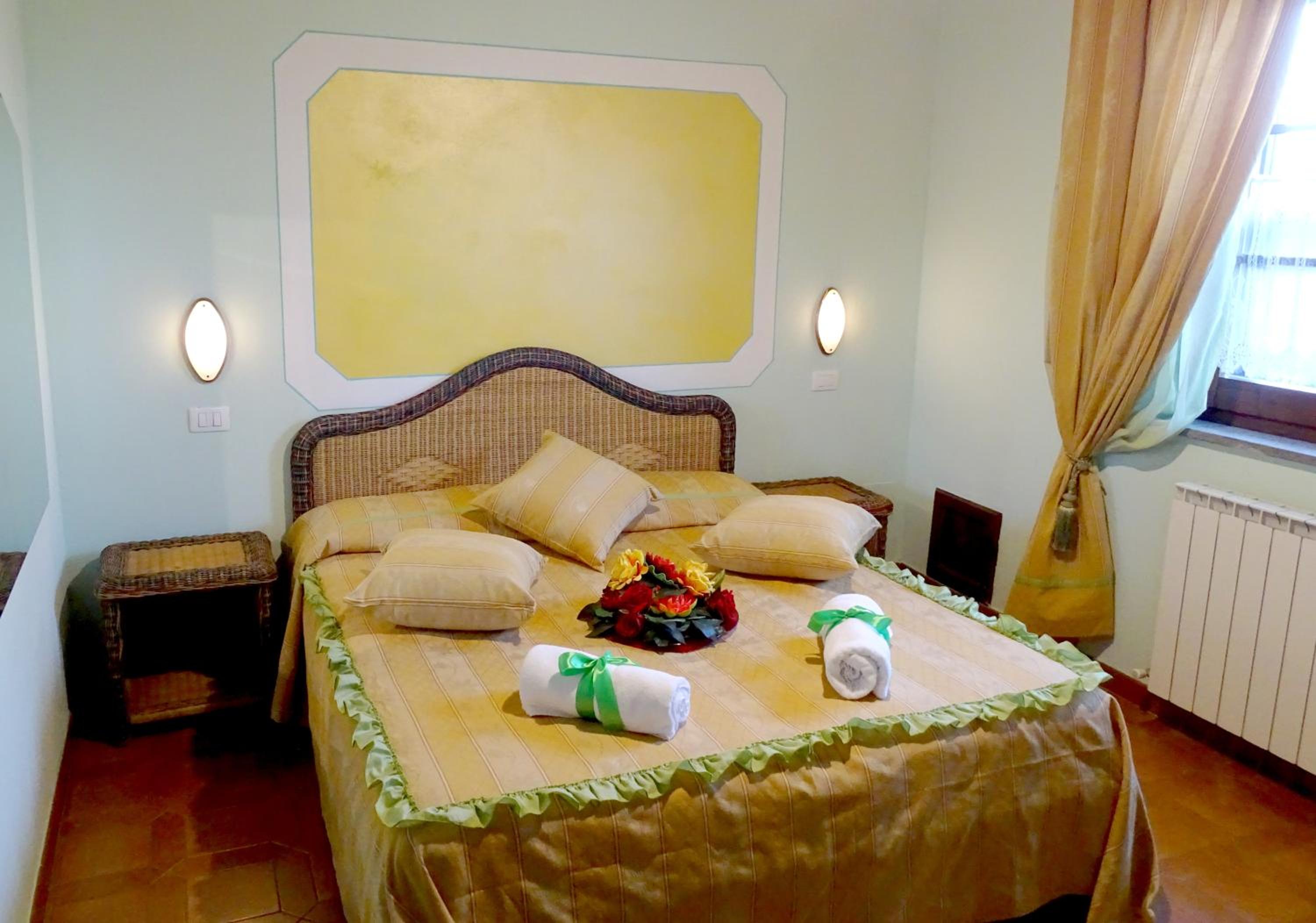 One-Bedroom Apartment - Photo 9