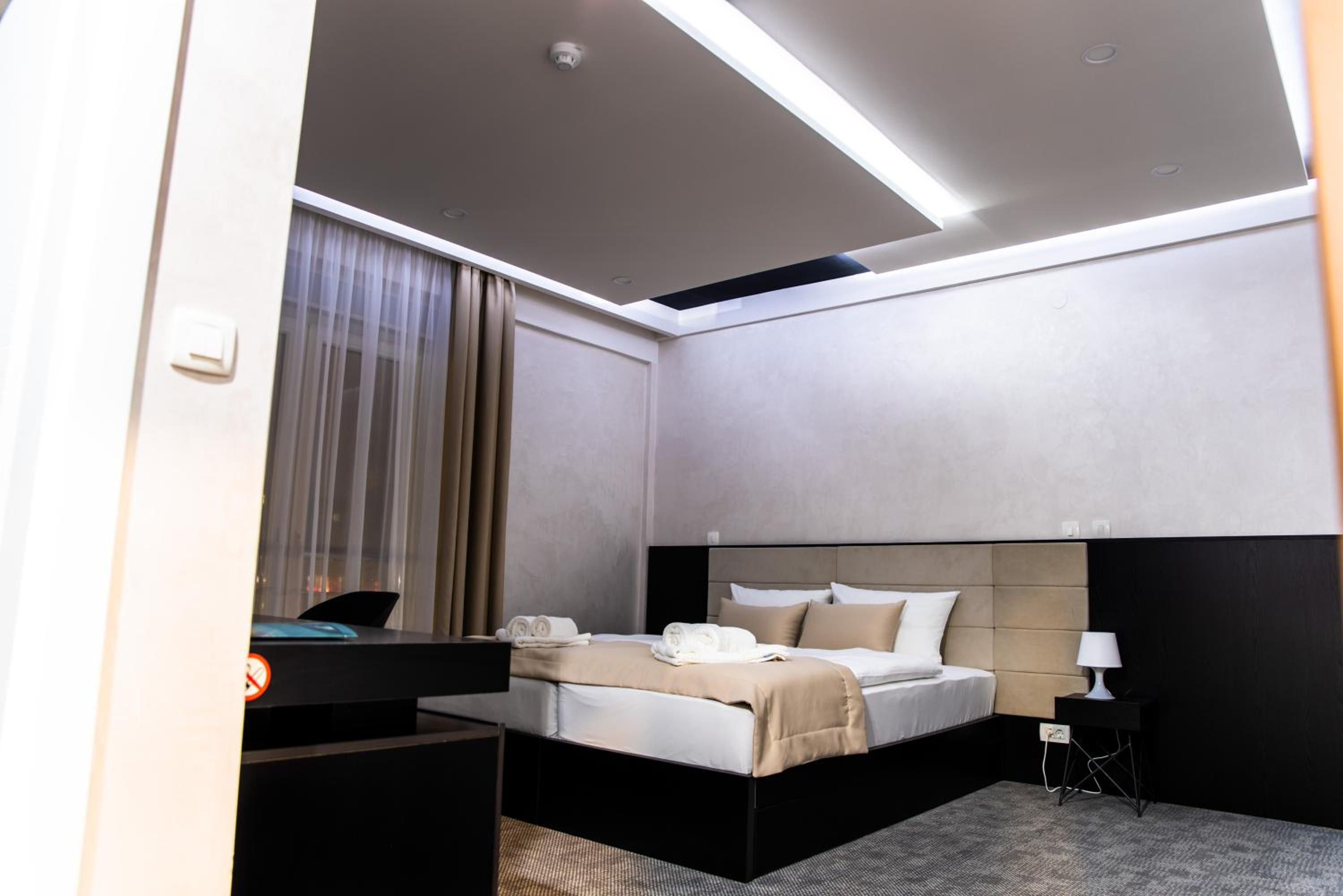 Double or Twin Room photo 2