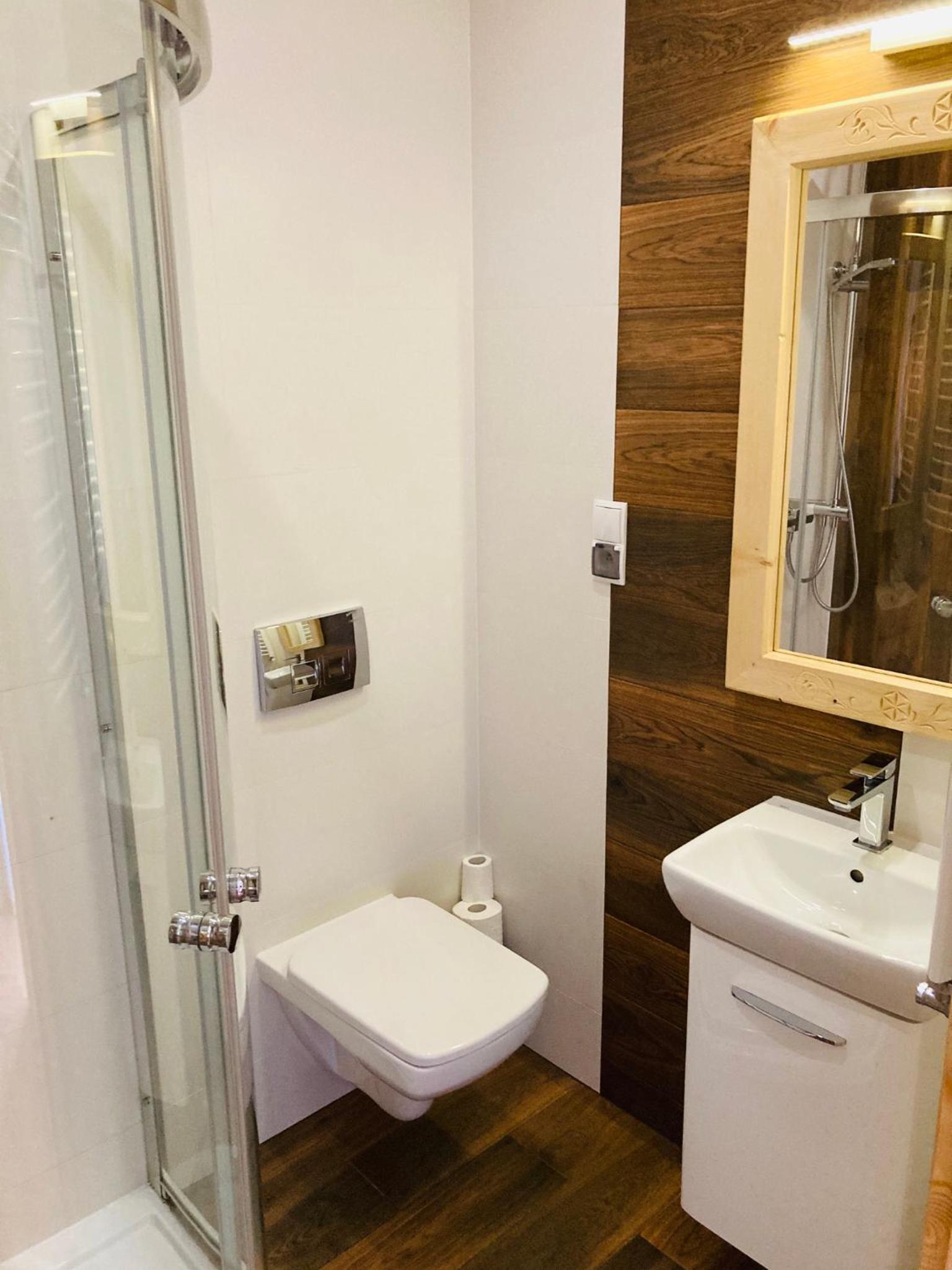 Double Room with Private Bathroom photo 1