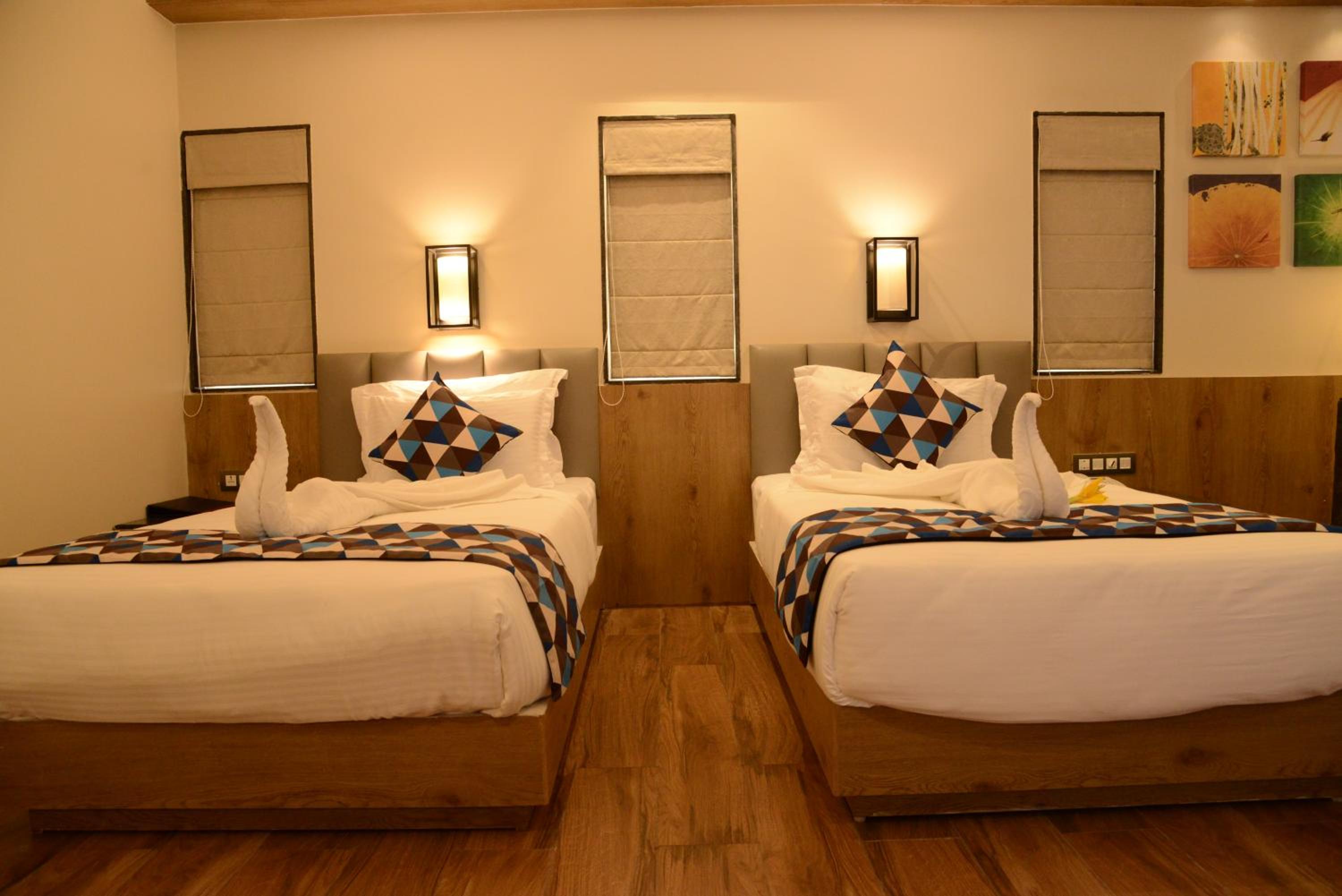 Deluxe Twin Room - Photo 2