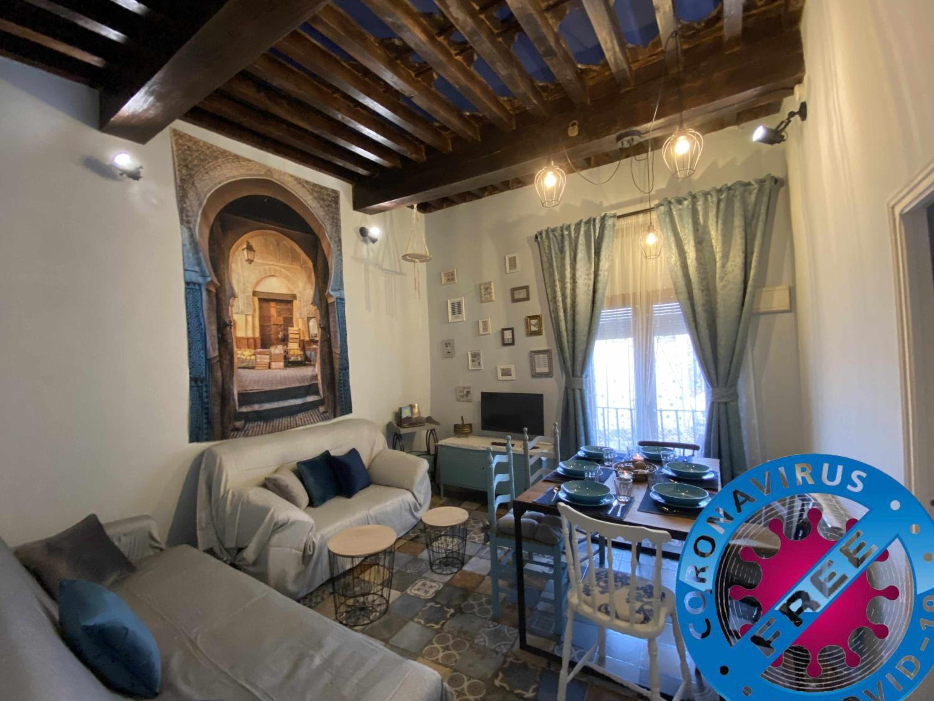 Apartment with Mountain View - Photo 6