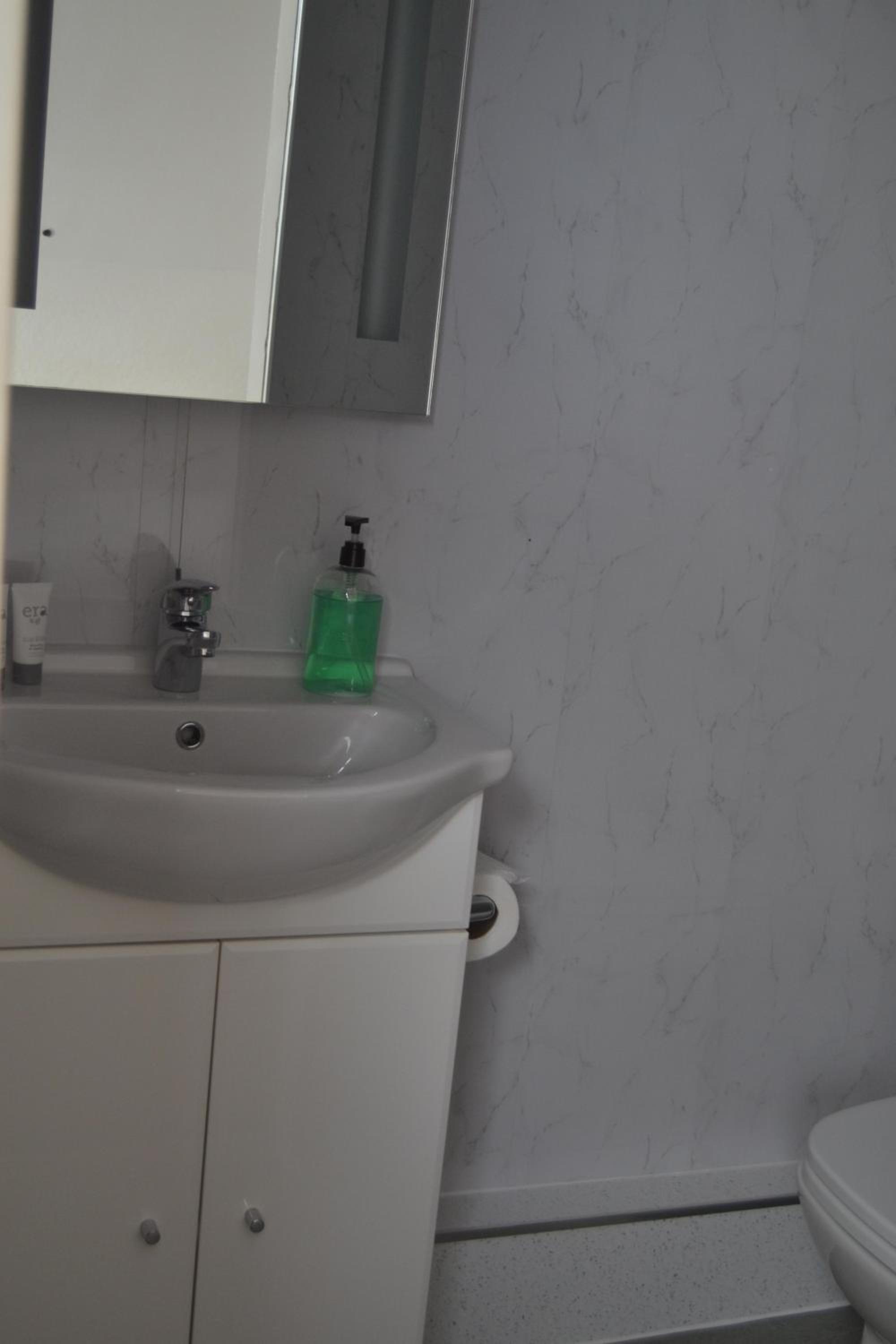 Single Room with Shower photo 2