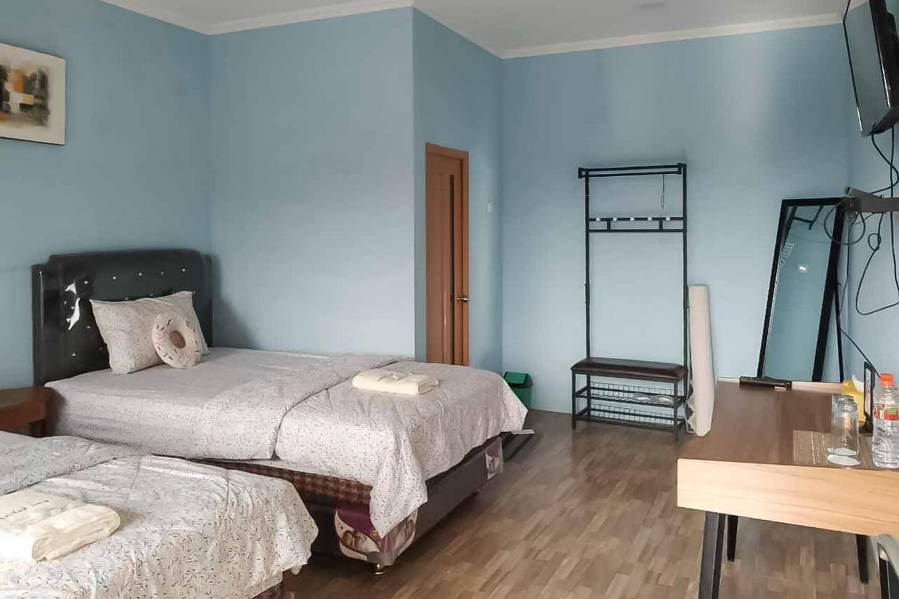 Standard Twin Room - Photo 5