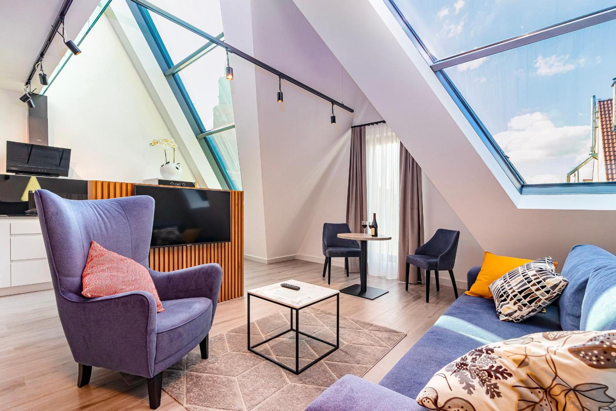 Penthouse Apartment - Photo 23