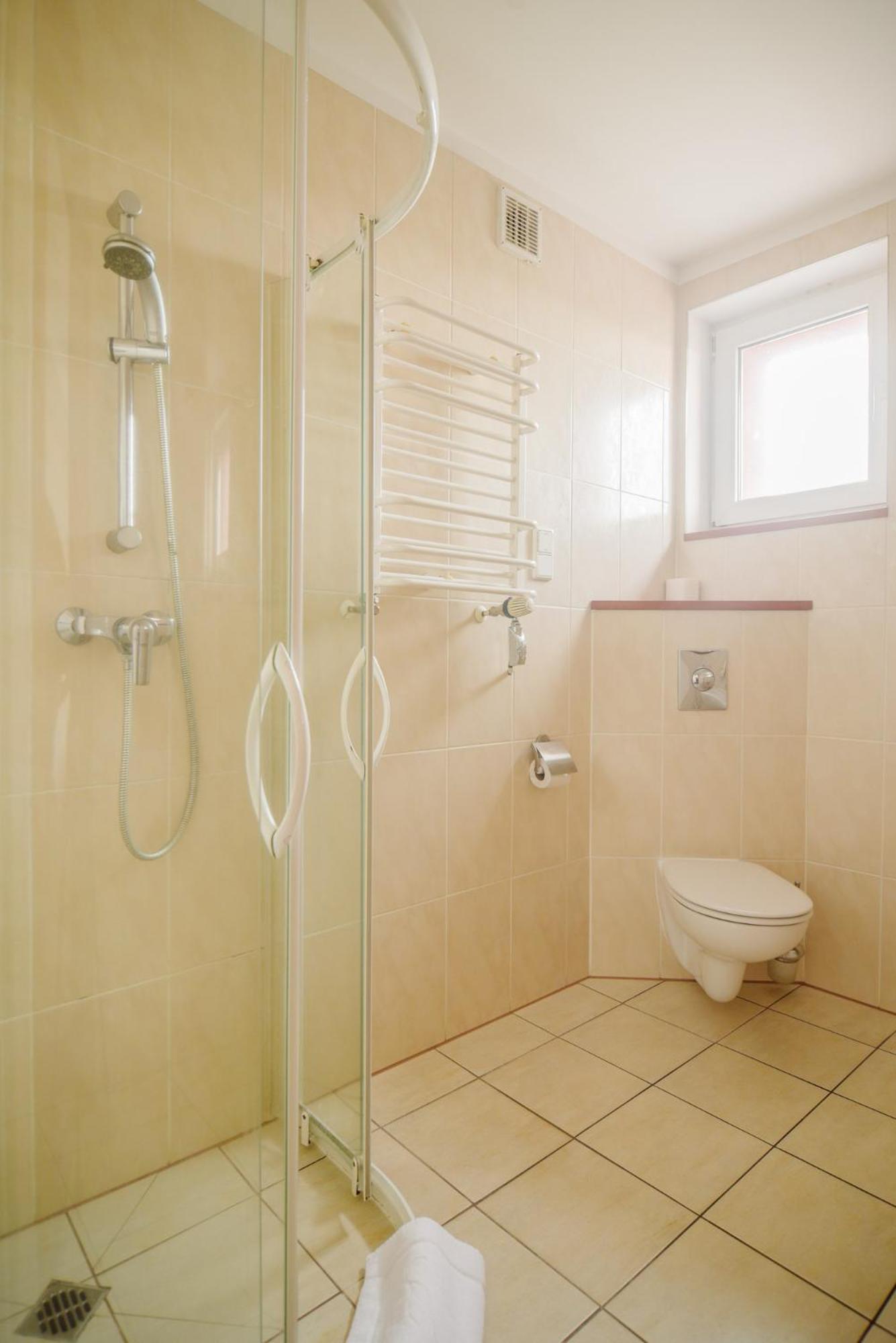 Double or Twin Room - Photo 34