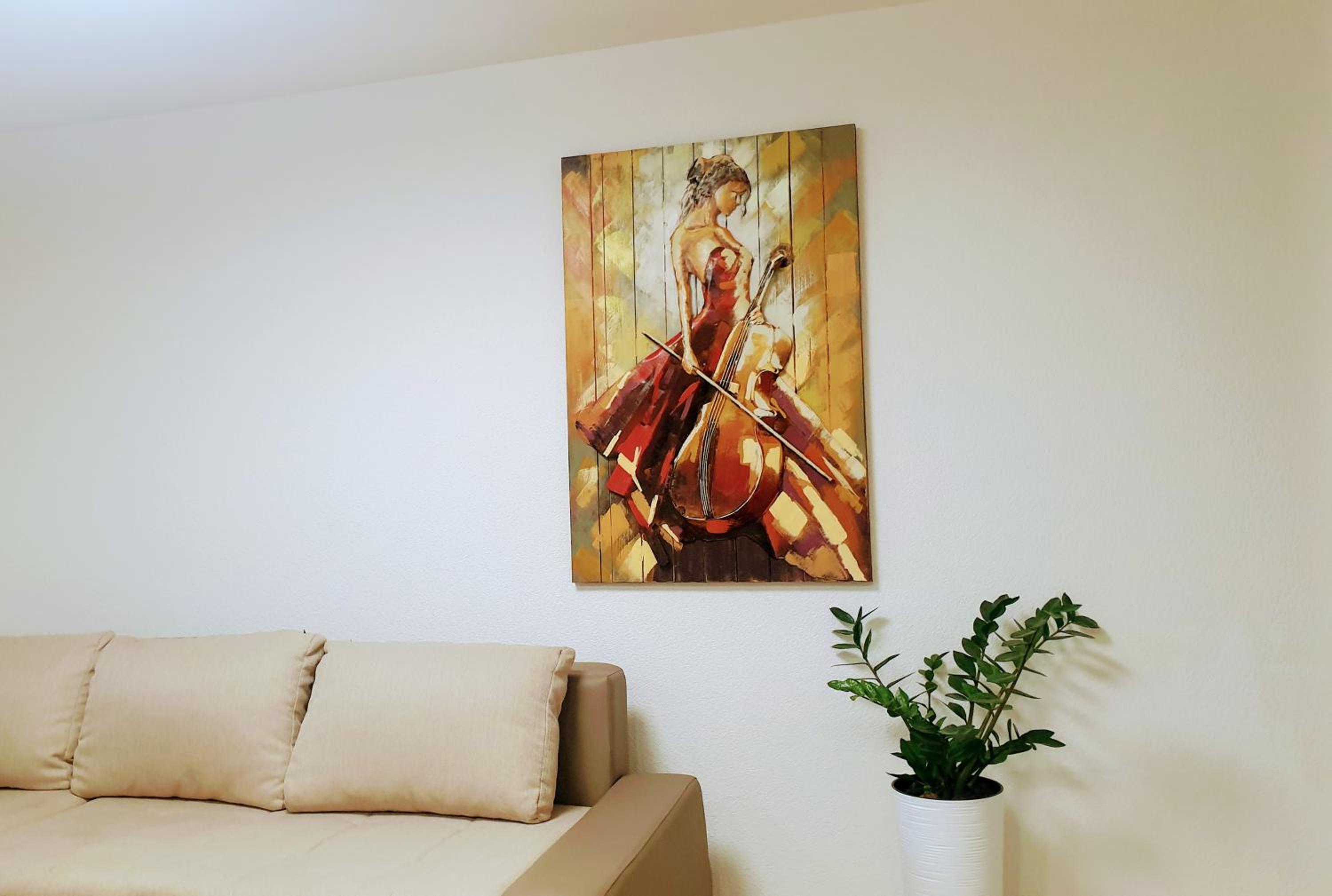 One-Bedroom Apartment - Photo 7