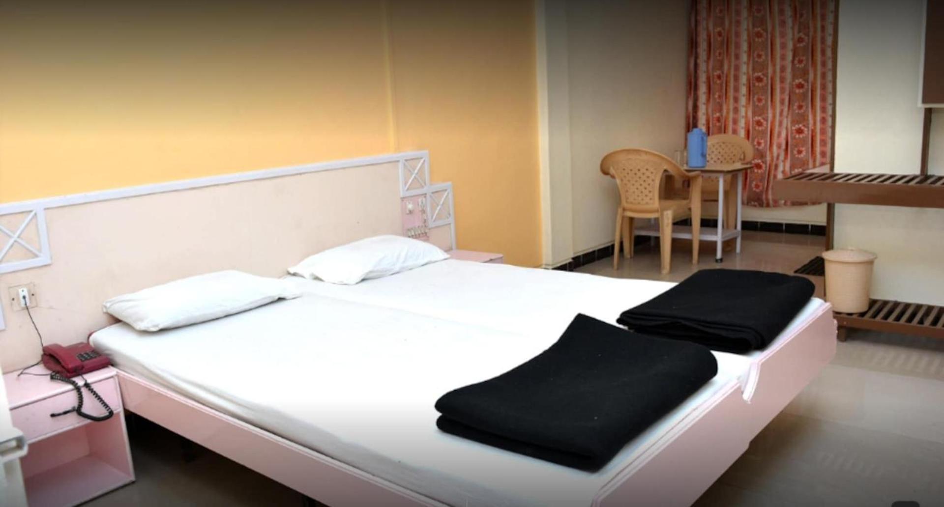 Budget Double Room photo 1