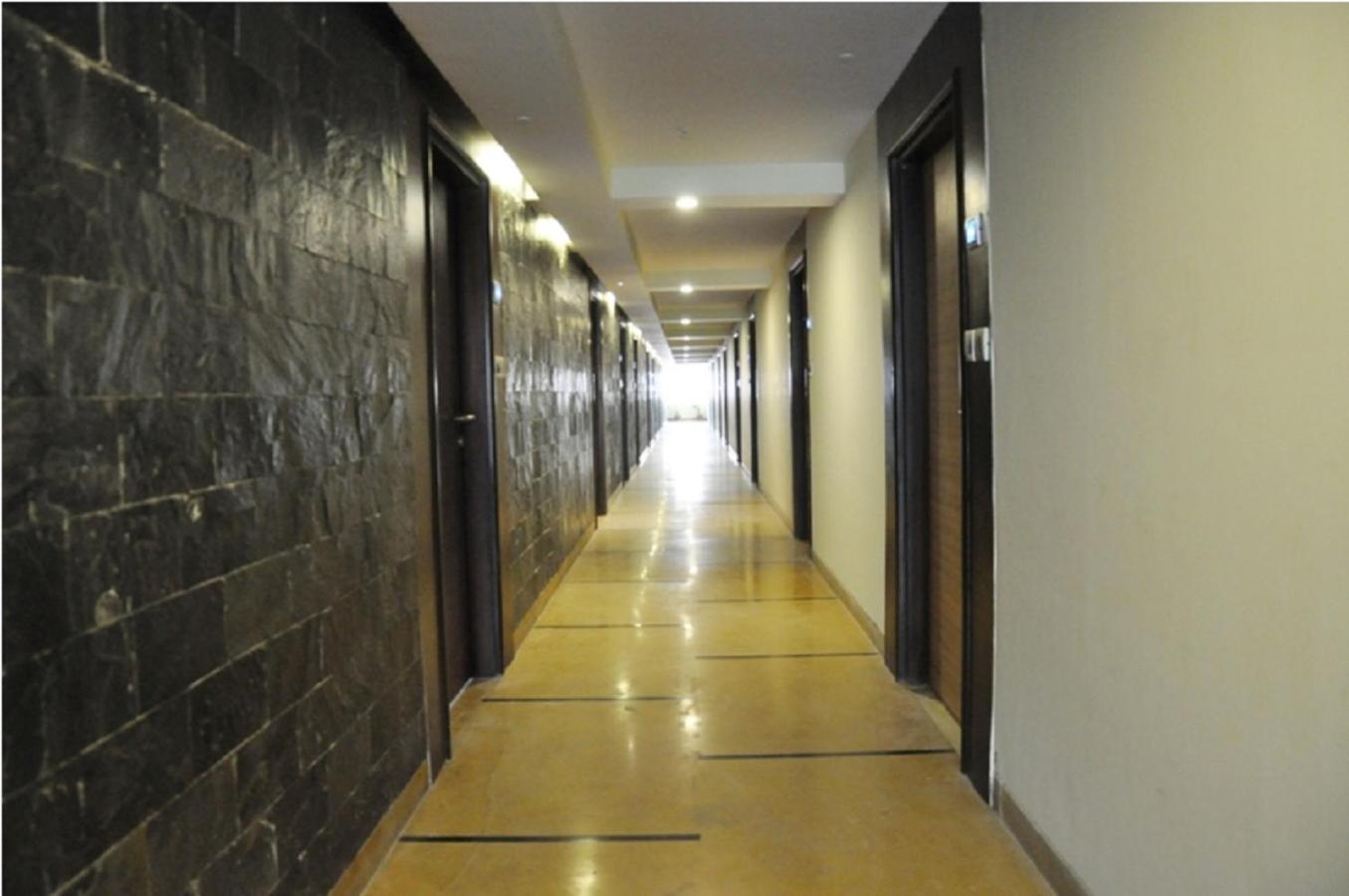 Premium Room - Photo 6