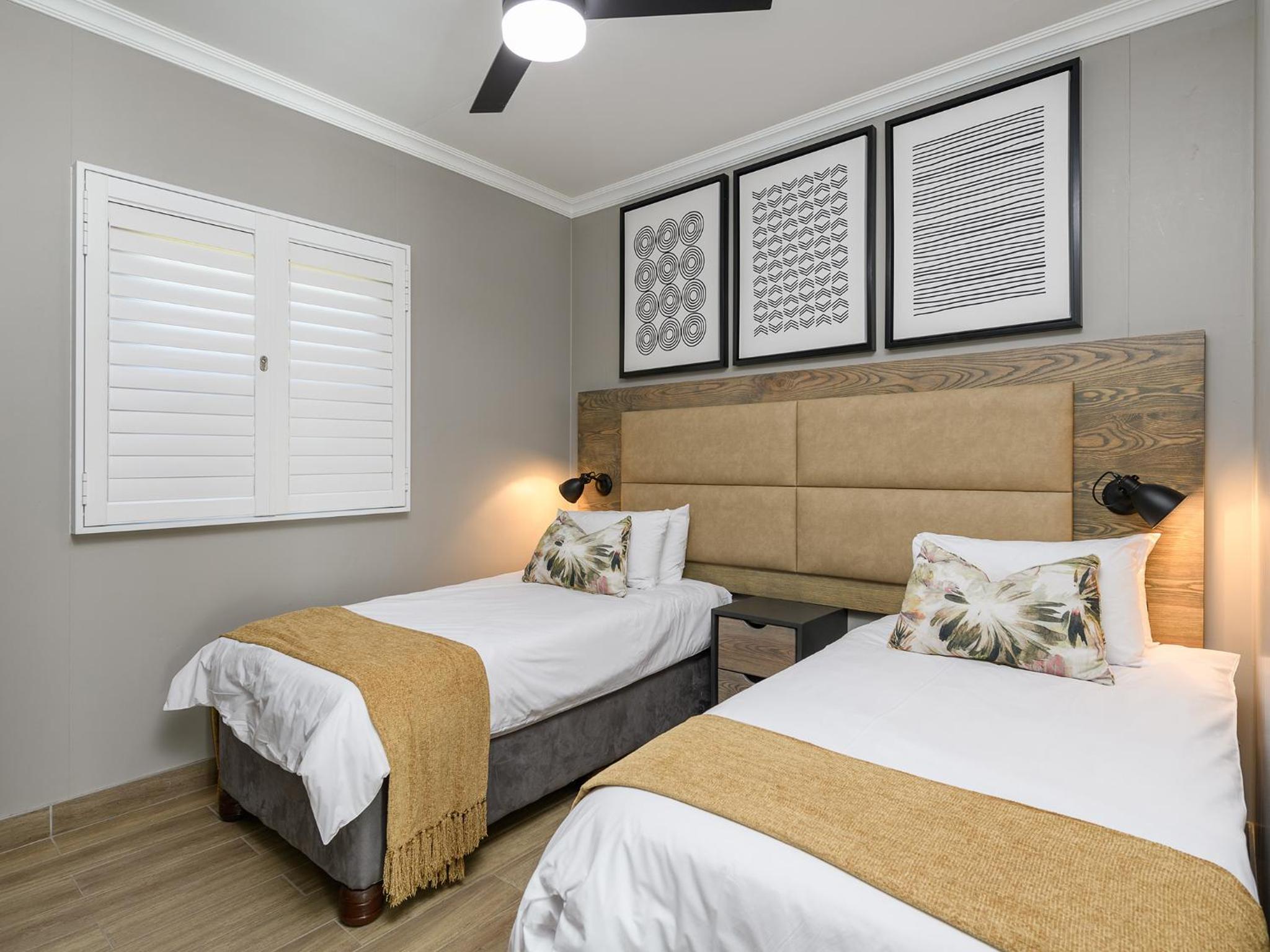 Two-Bedroom Riverview Cabin with Splash pool photo 3