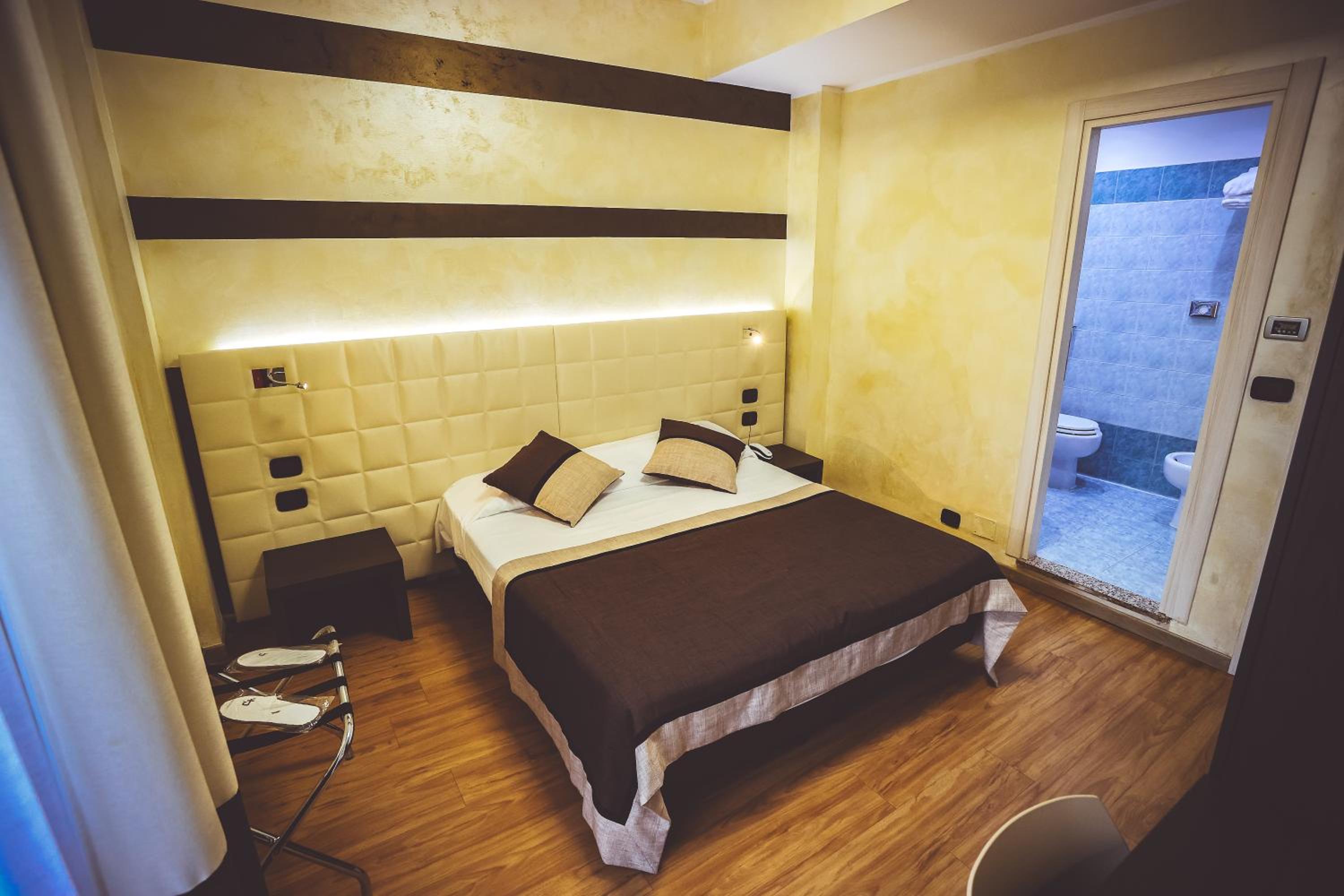 Large Single Room