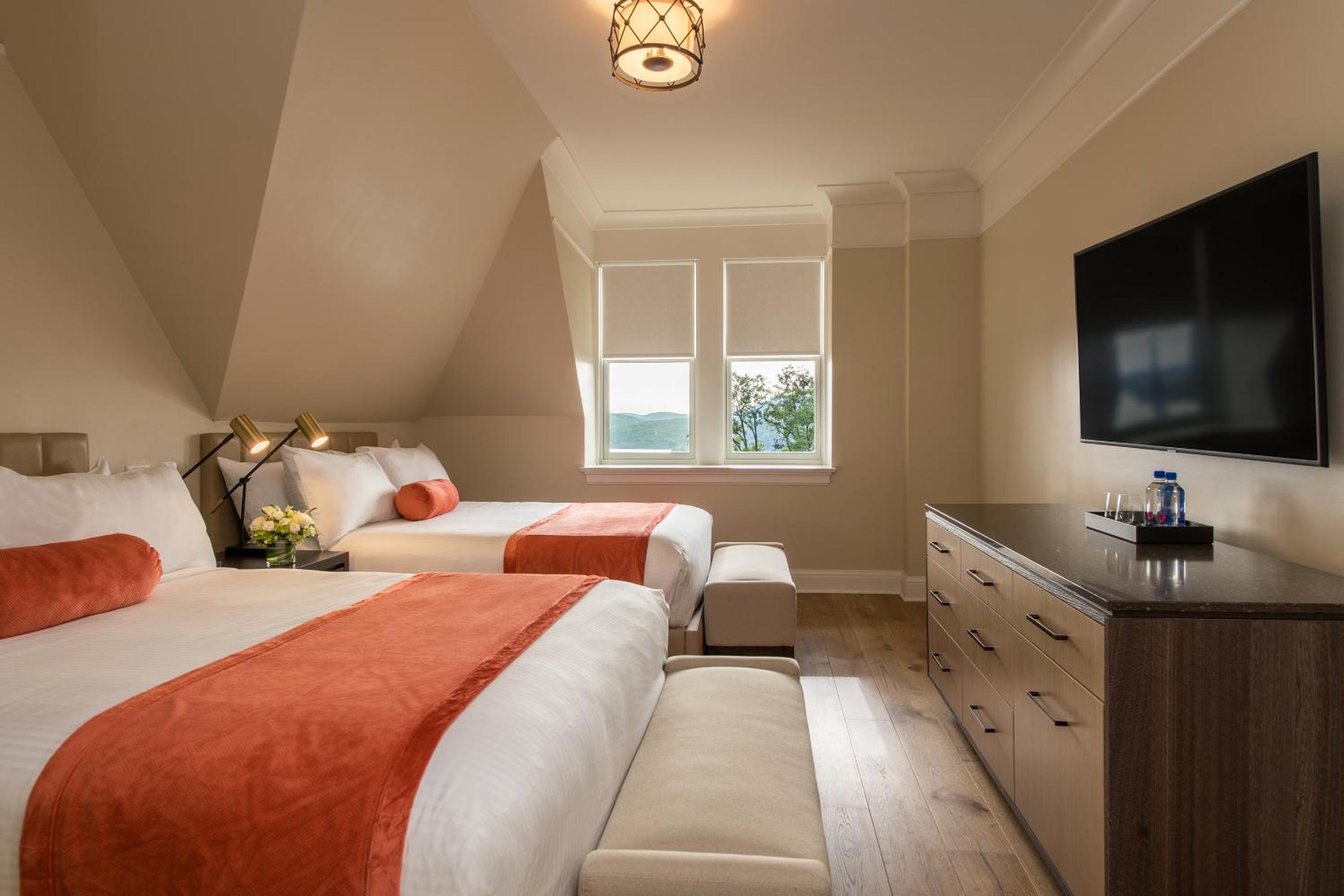 Double Room with Lake View - Photo 1