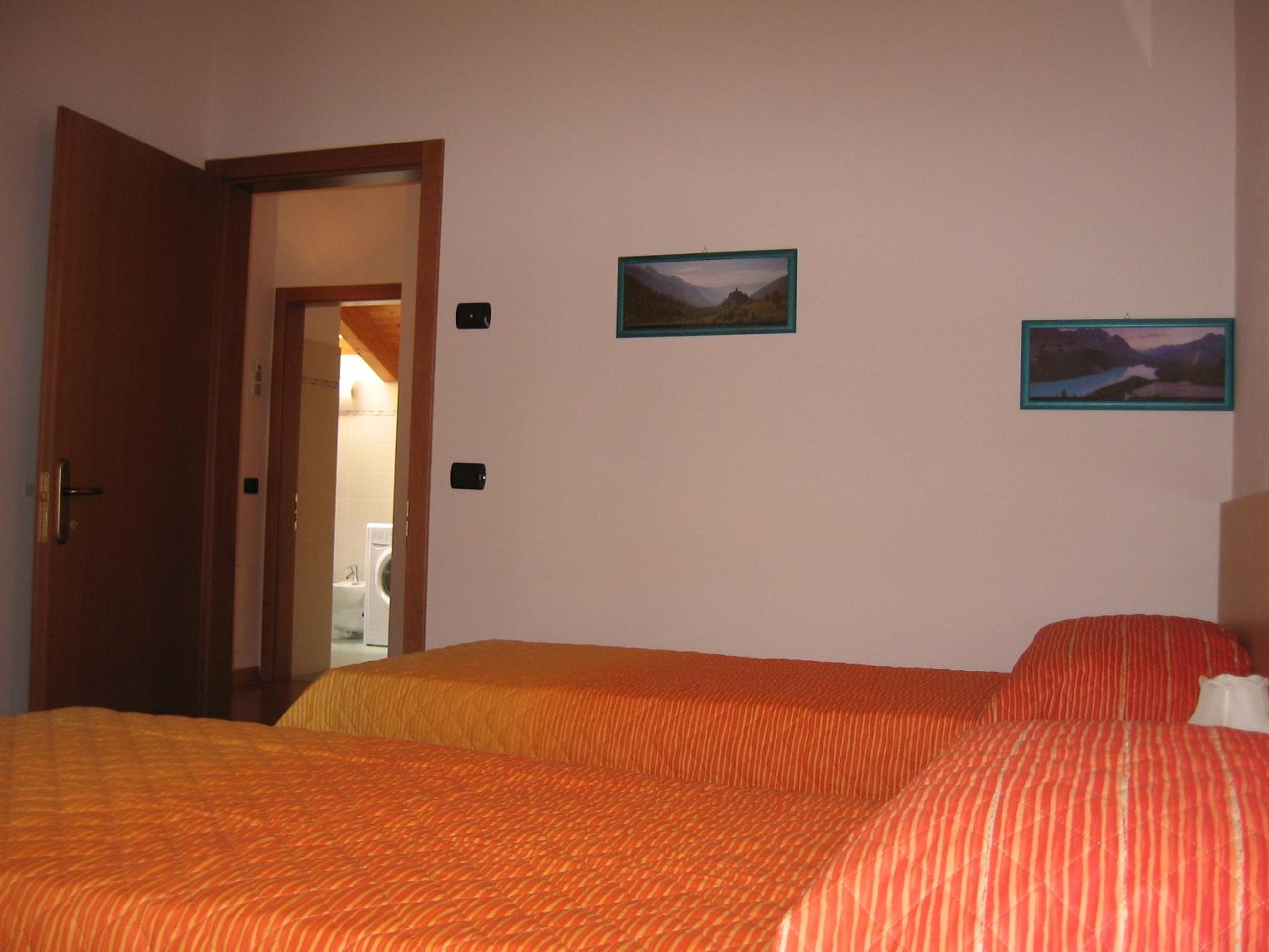 Apartment with Balcony photo 1