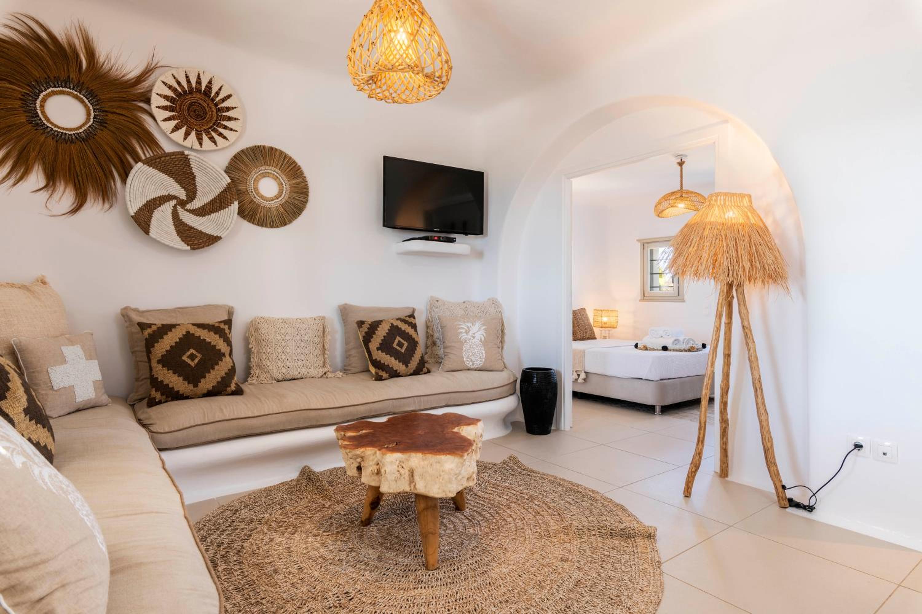 5 Bedroom Villa with Common Pool 