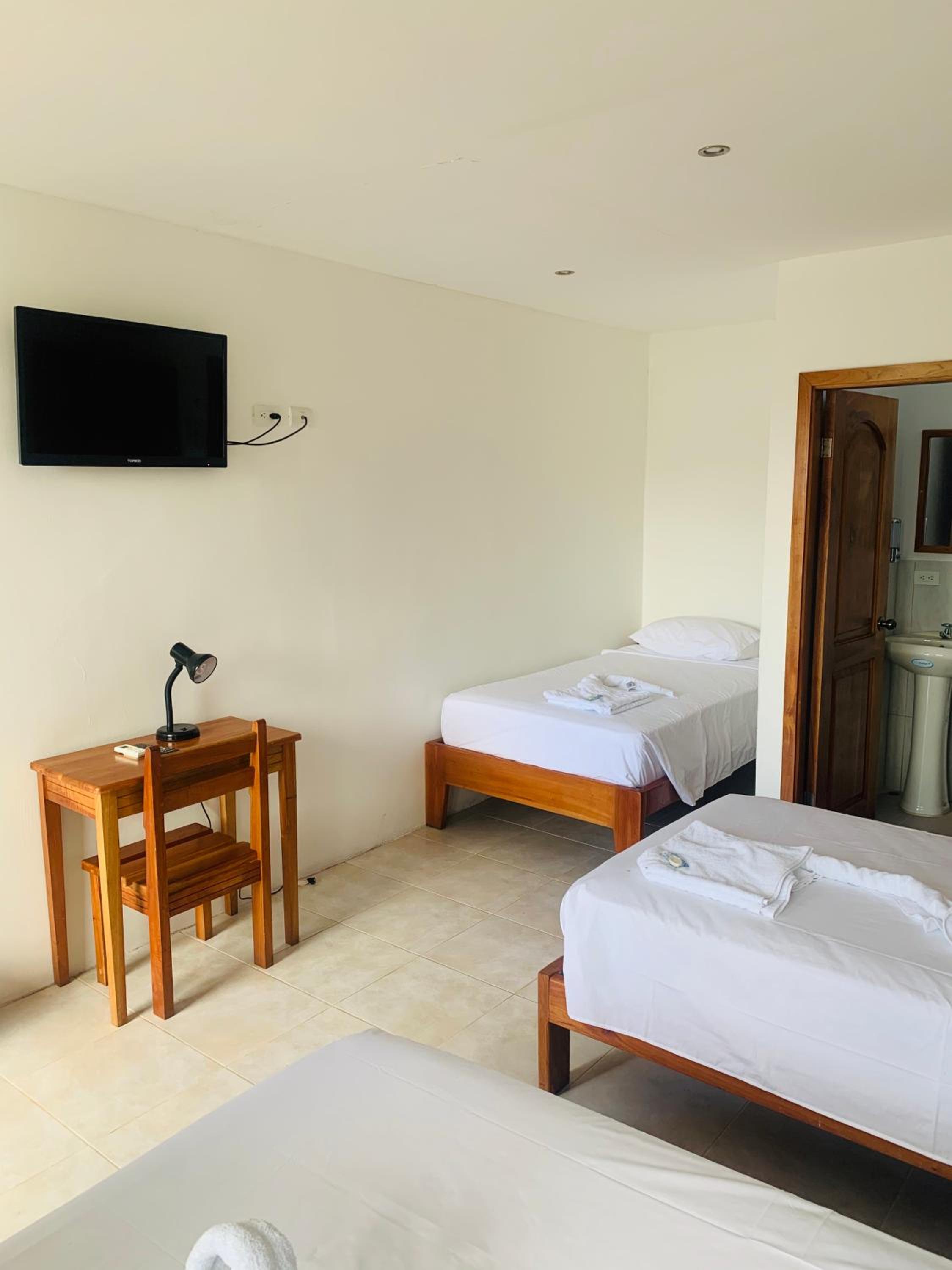 Double Room (3 single beds) photo 1