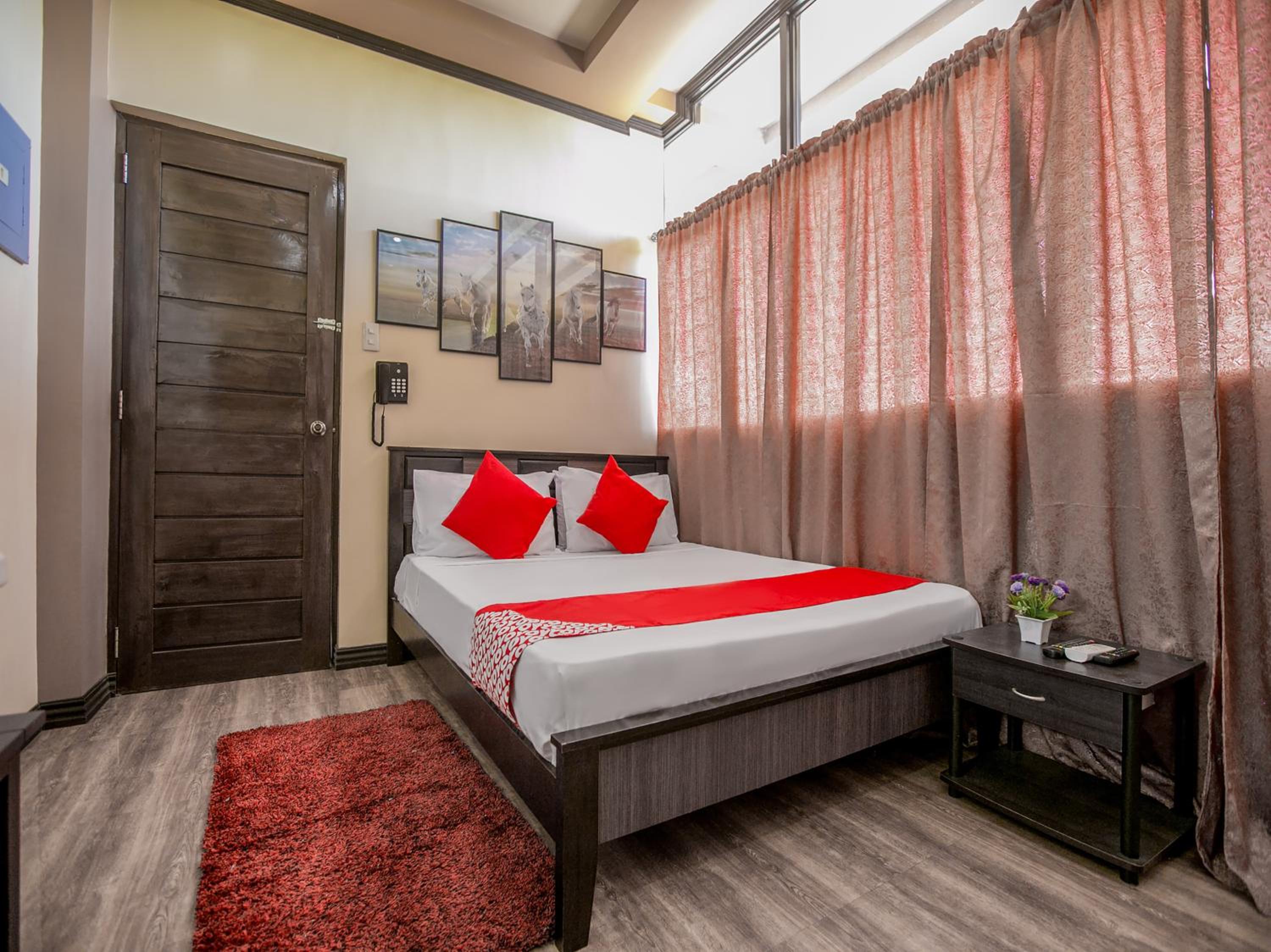 Standard Double Room - Photo 2