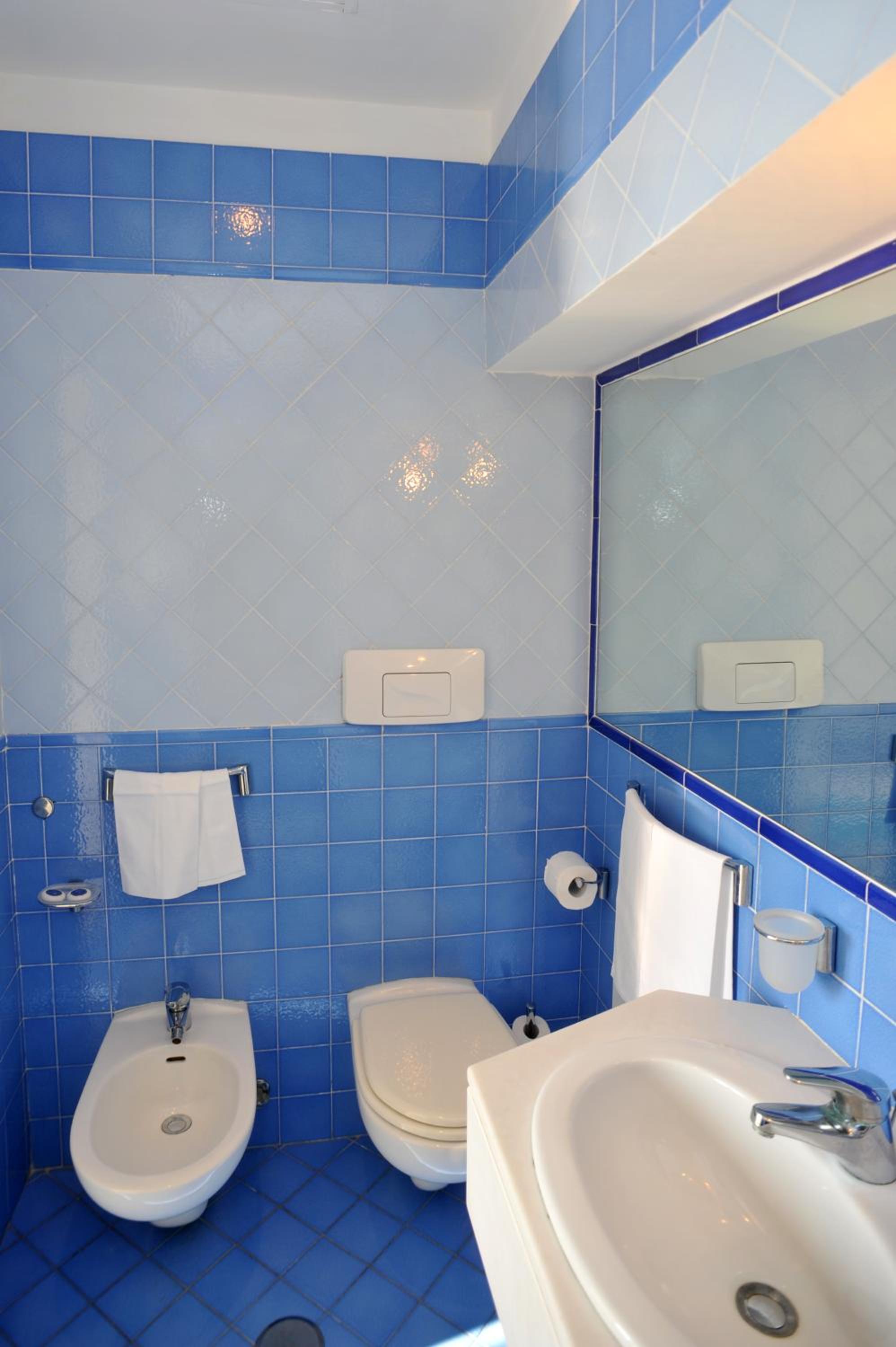 Double Room with Sea View - Photo 5