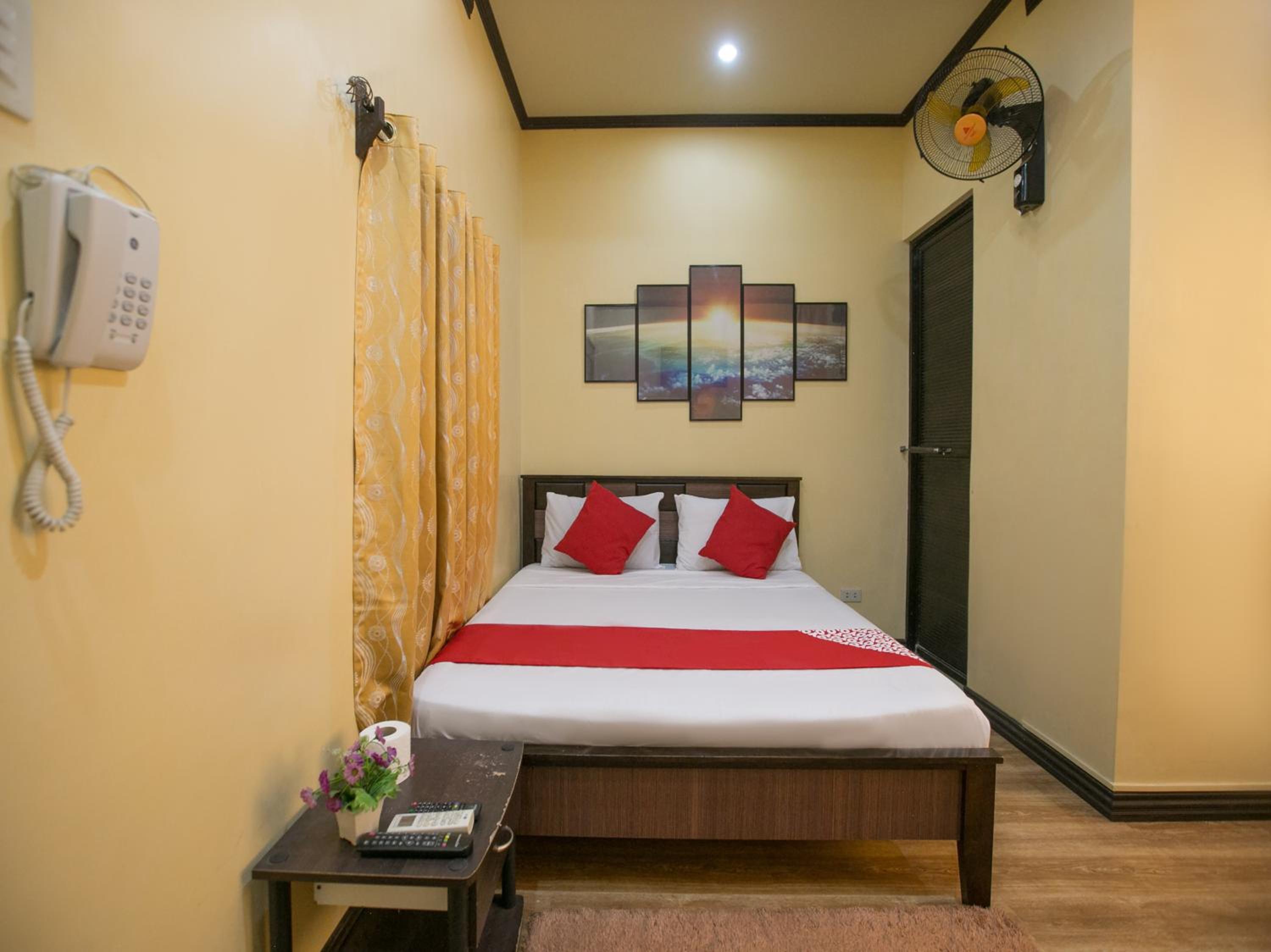 Standard Double Room - Photo 7