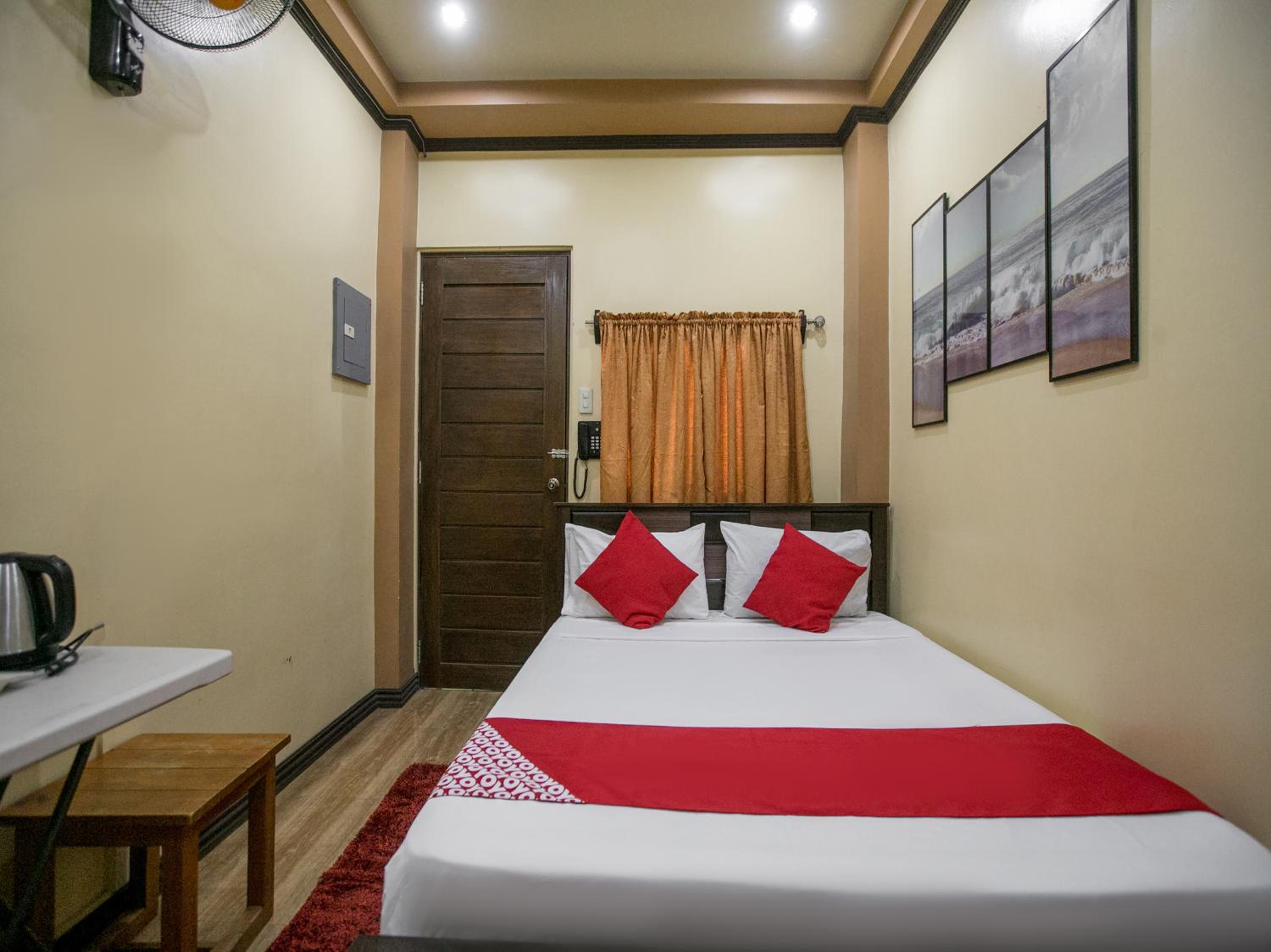 Standard Double Room - Photo 3