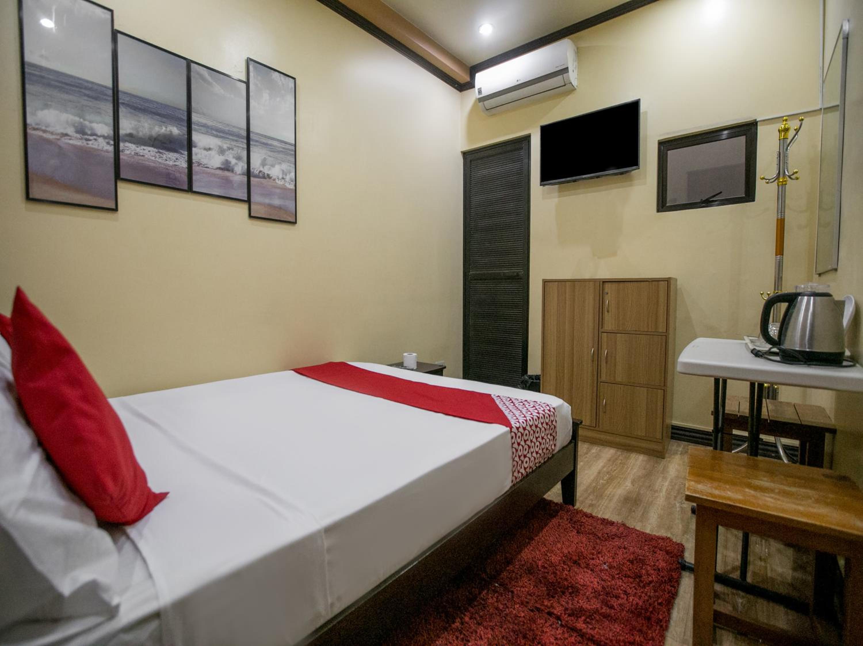 Standard Double Room - Photo 4