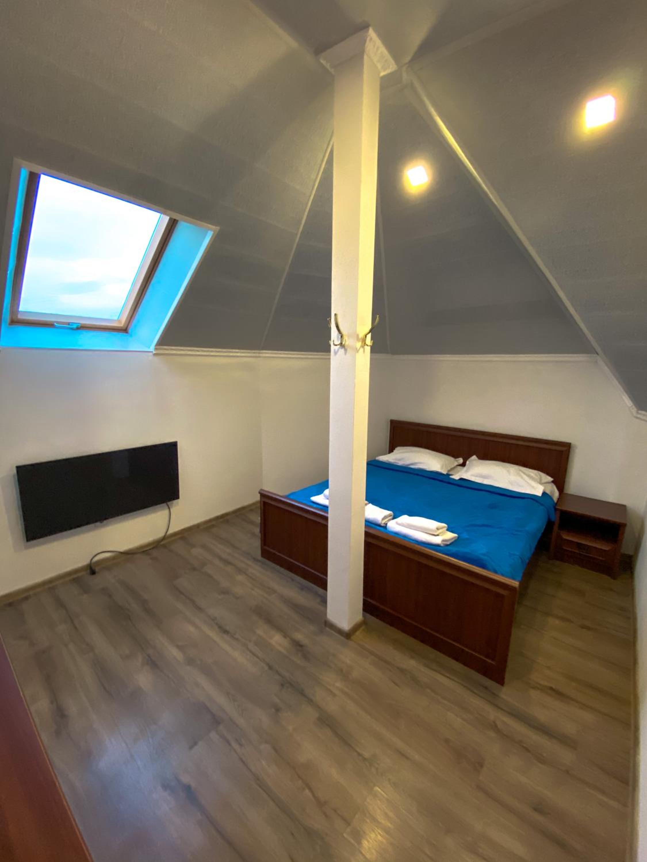 Standard Double Room with Shared Bathroom
