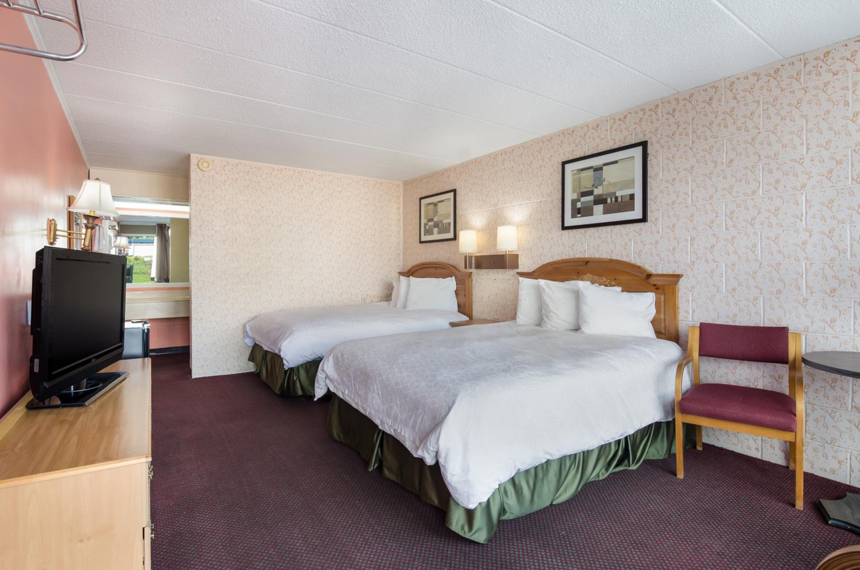 2 Queen Beds Non Smoking - Photo 4
