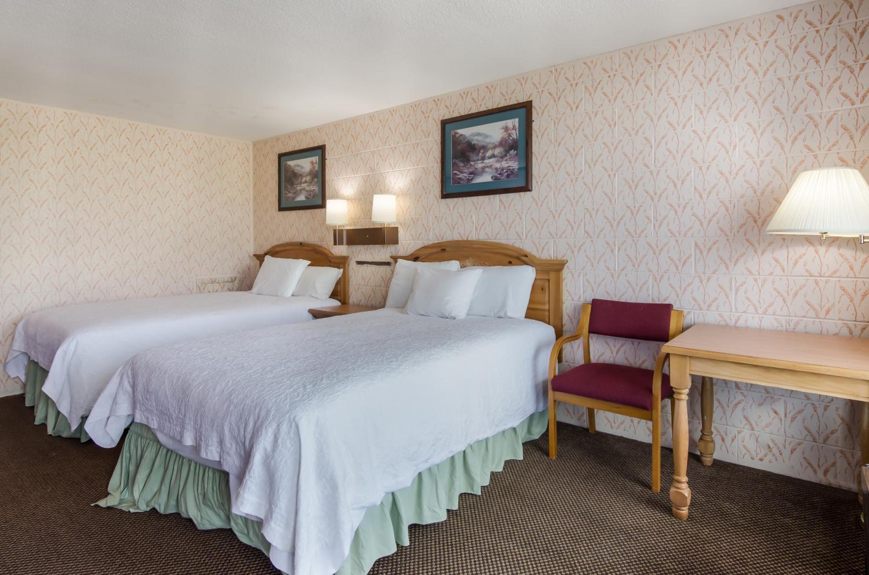 2 Double Beds Non Smoking - Photo 2