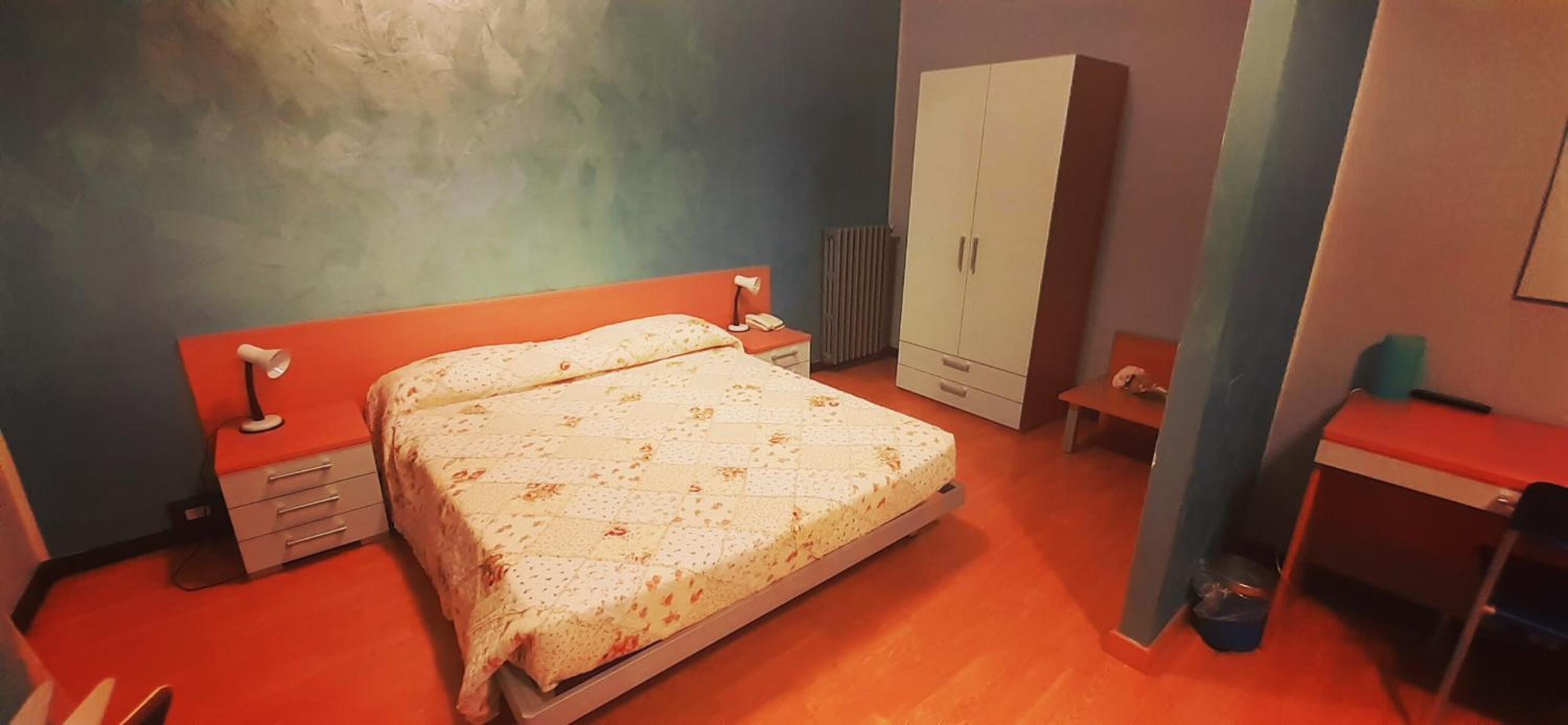 Large Double Room photo 1