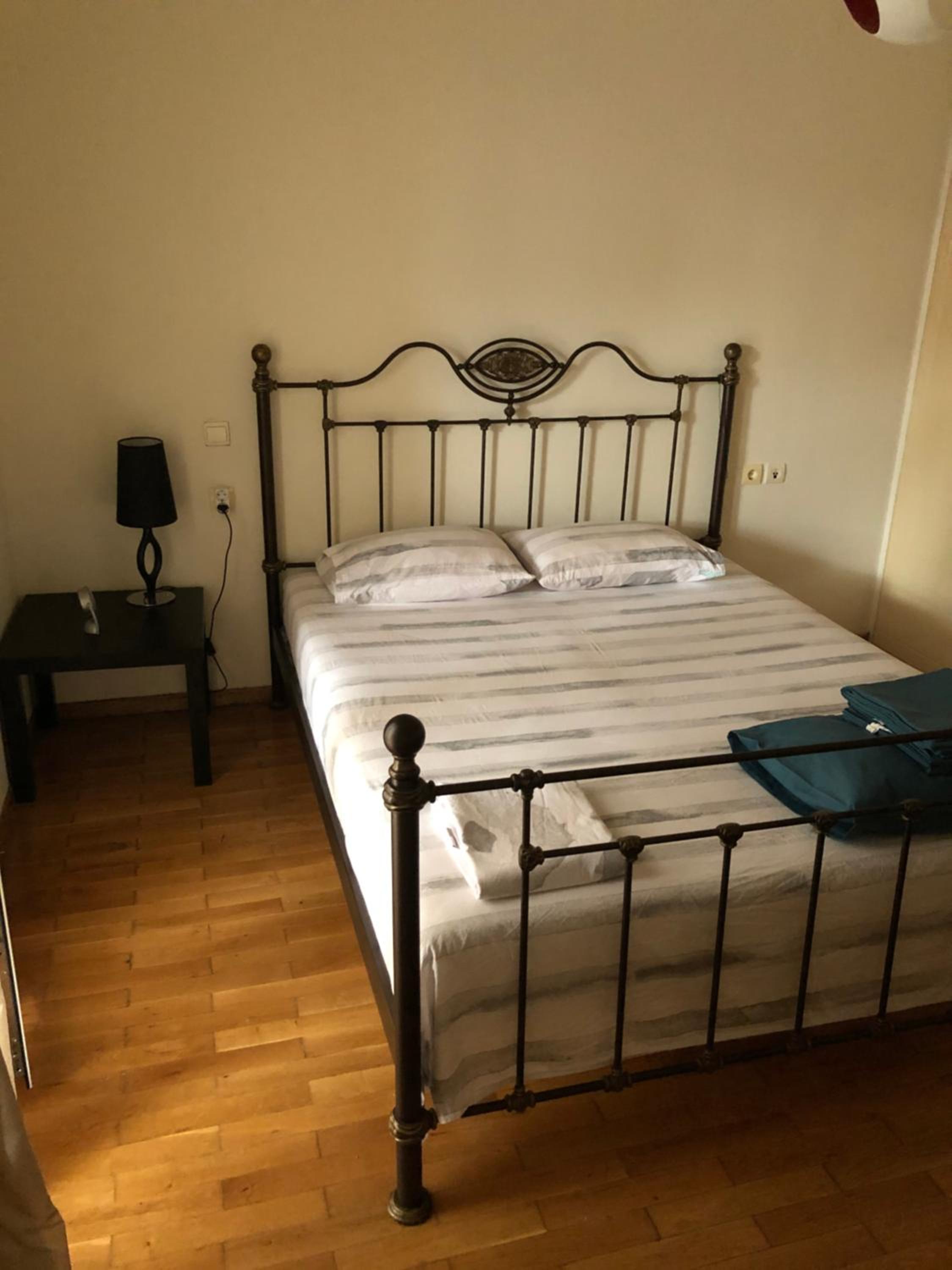 One-Bedroom Apartment - Photo 32