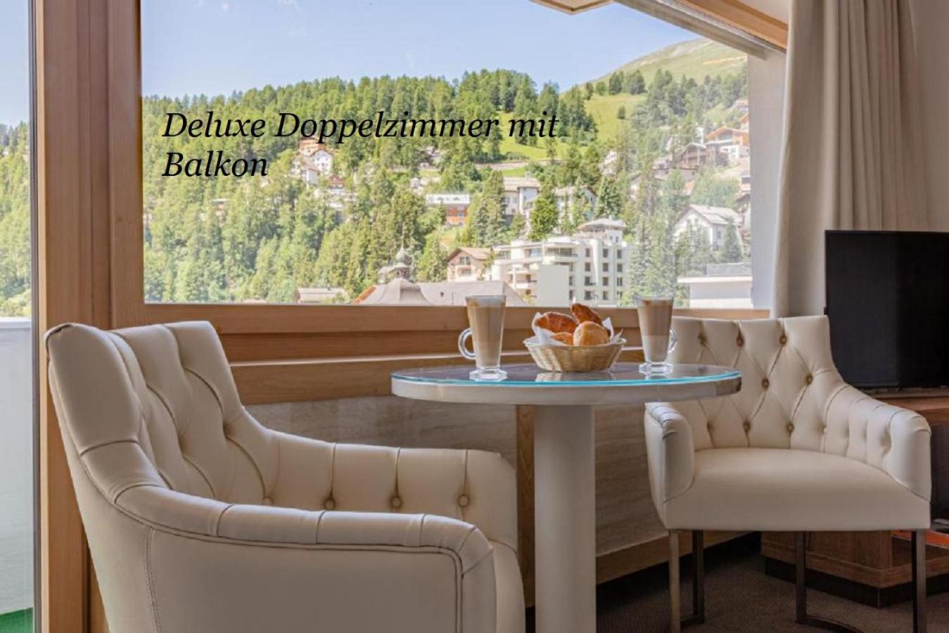 Deluxe Double Room with Balcony photo 2