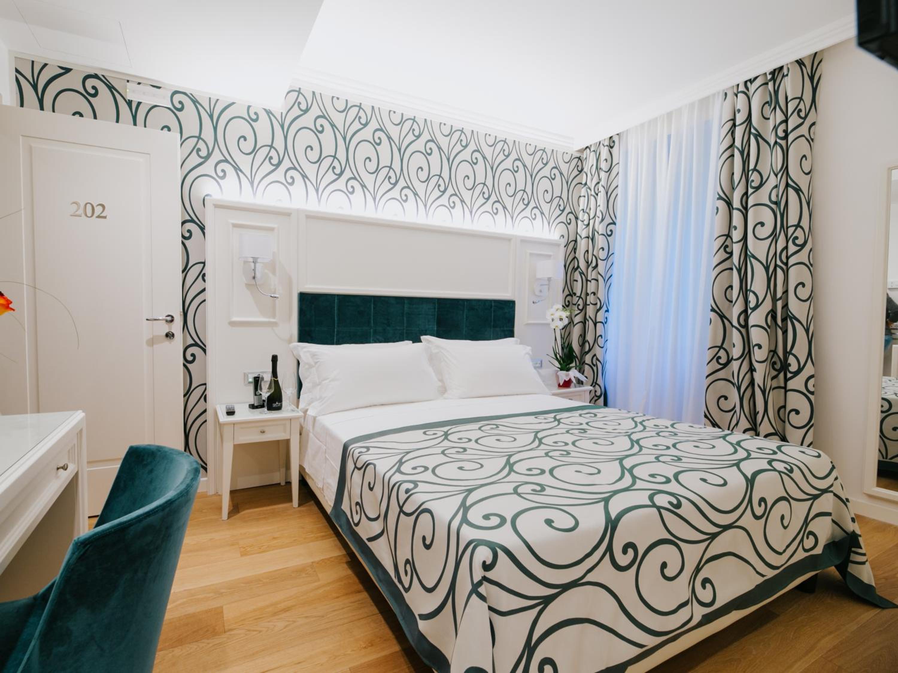 Superior Double Room - Photo 18