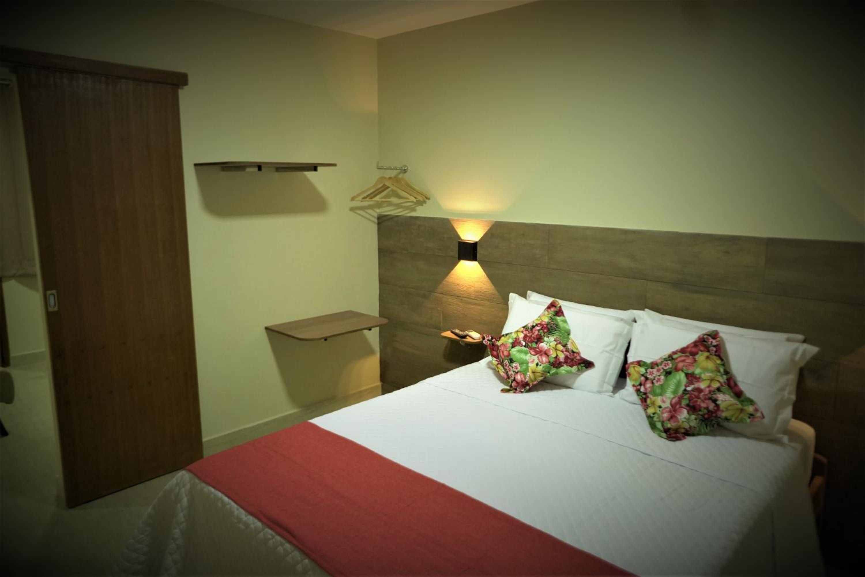 Standard Triple Room - Photo 14