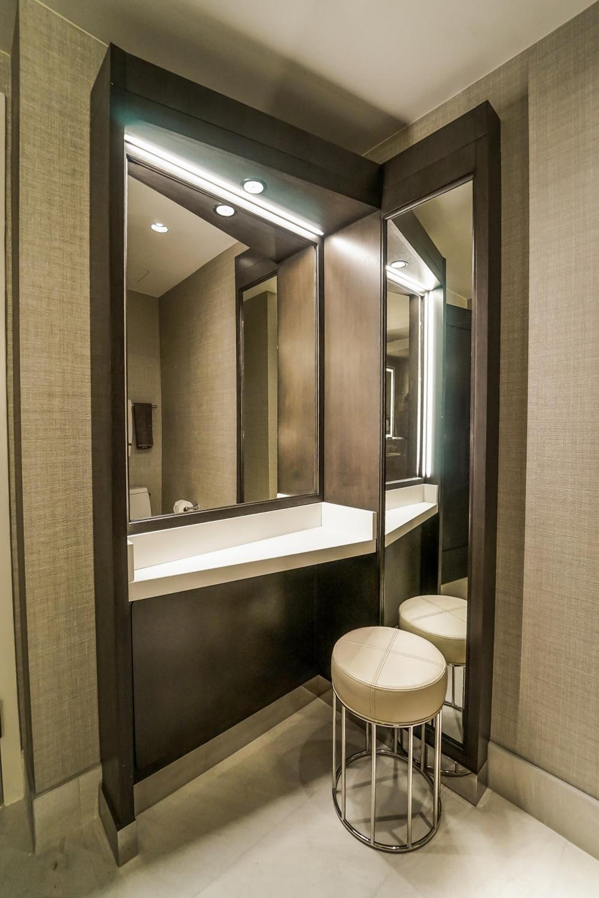 Premium Queen Room with Two Queen Beds and Wharf View - High Floor