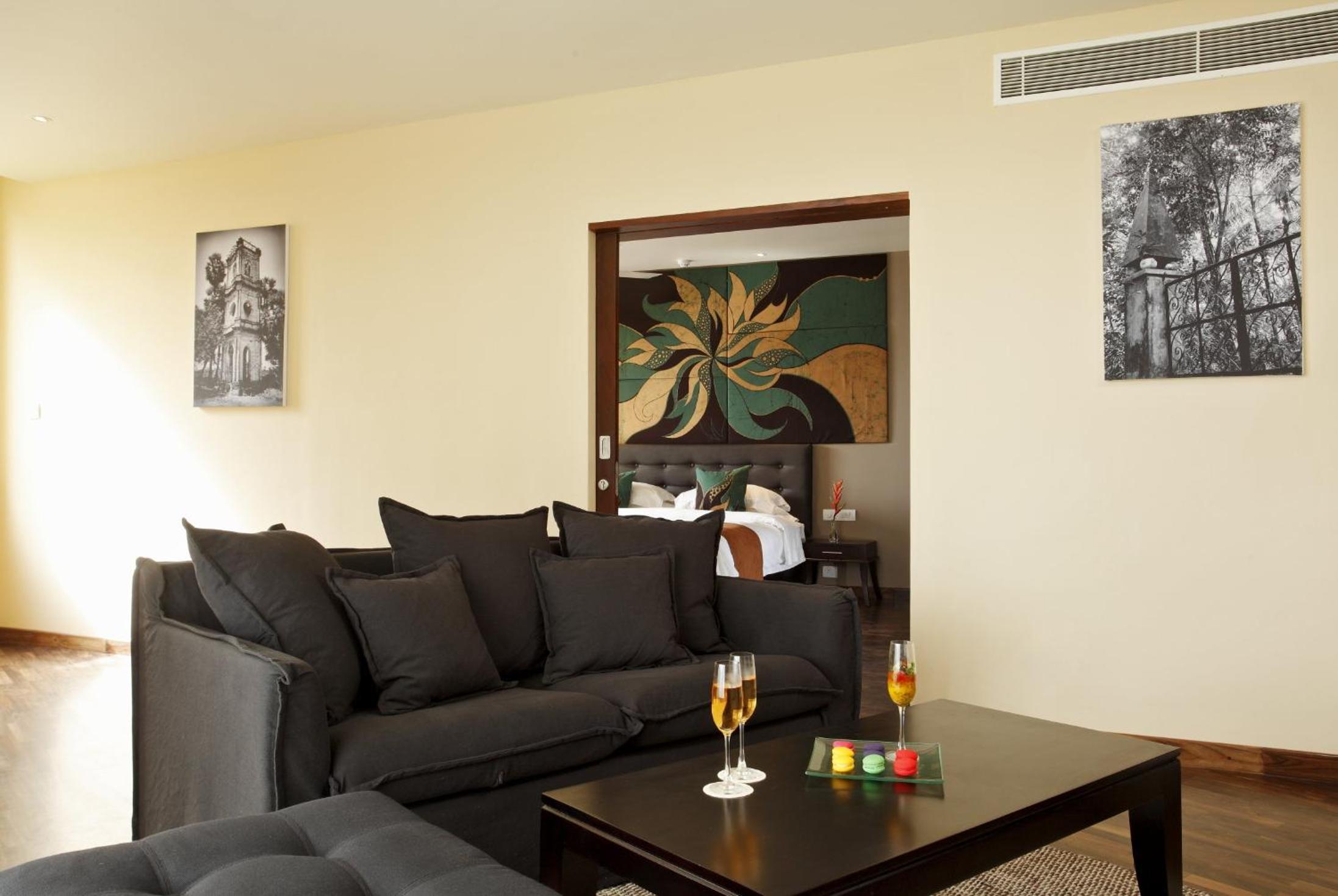 One Bedroom Suite photo 2