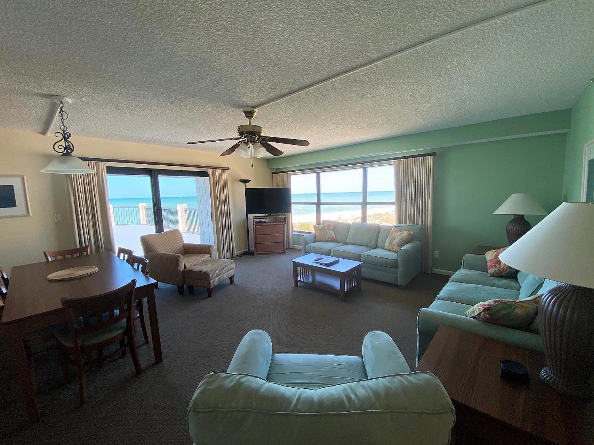 Two-Bedroom Apartment with Large Sun Deck photo 1