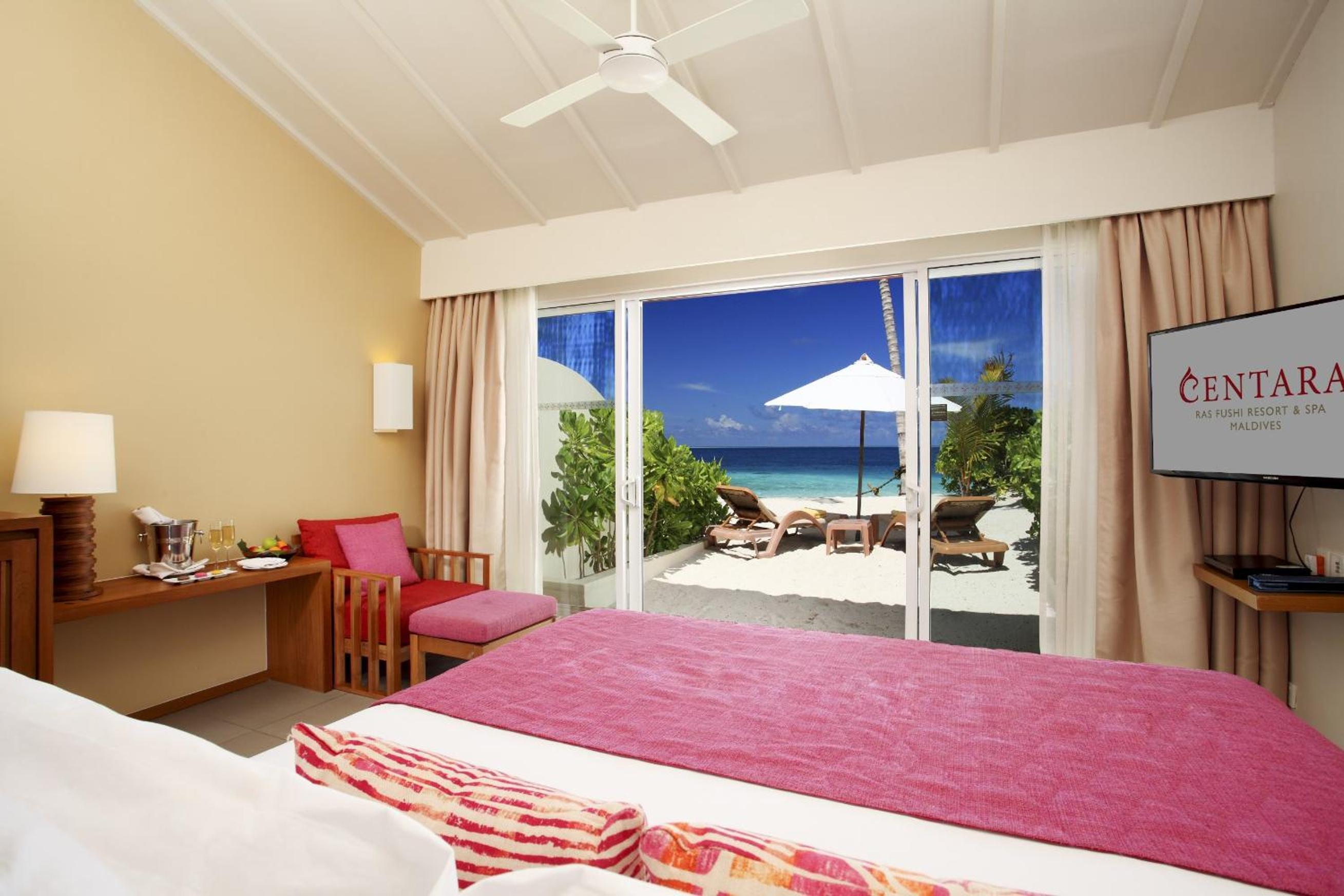 Lagoon View Beach Villa King photo 3