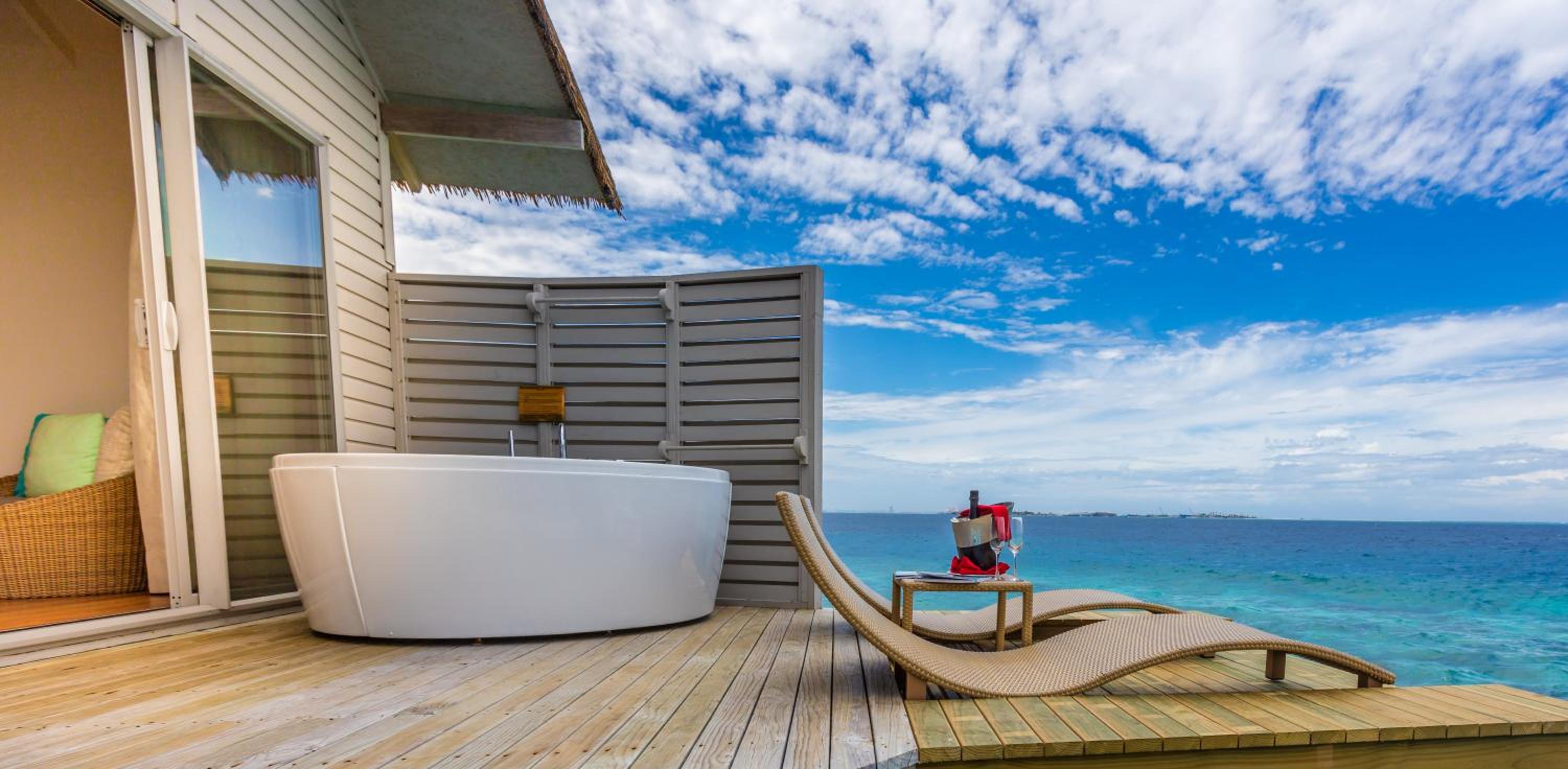 Overwater Villa with Swirl Pool photo 2