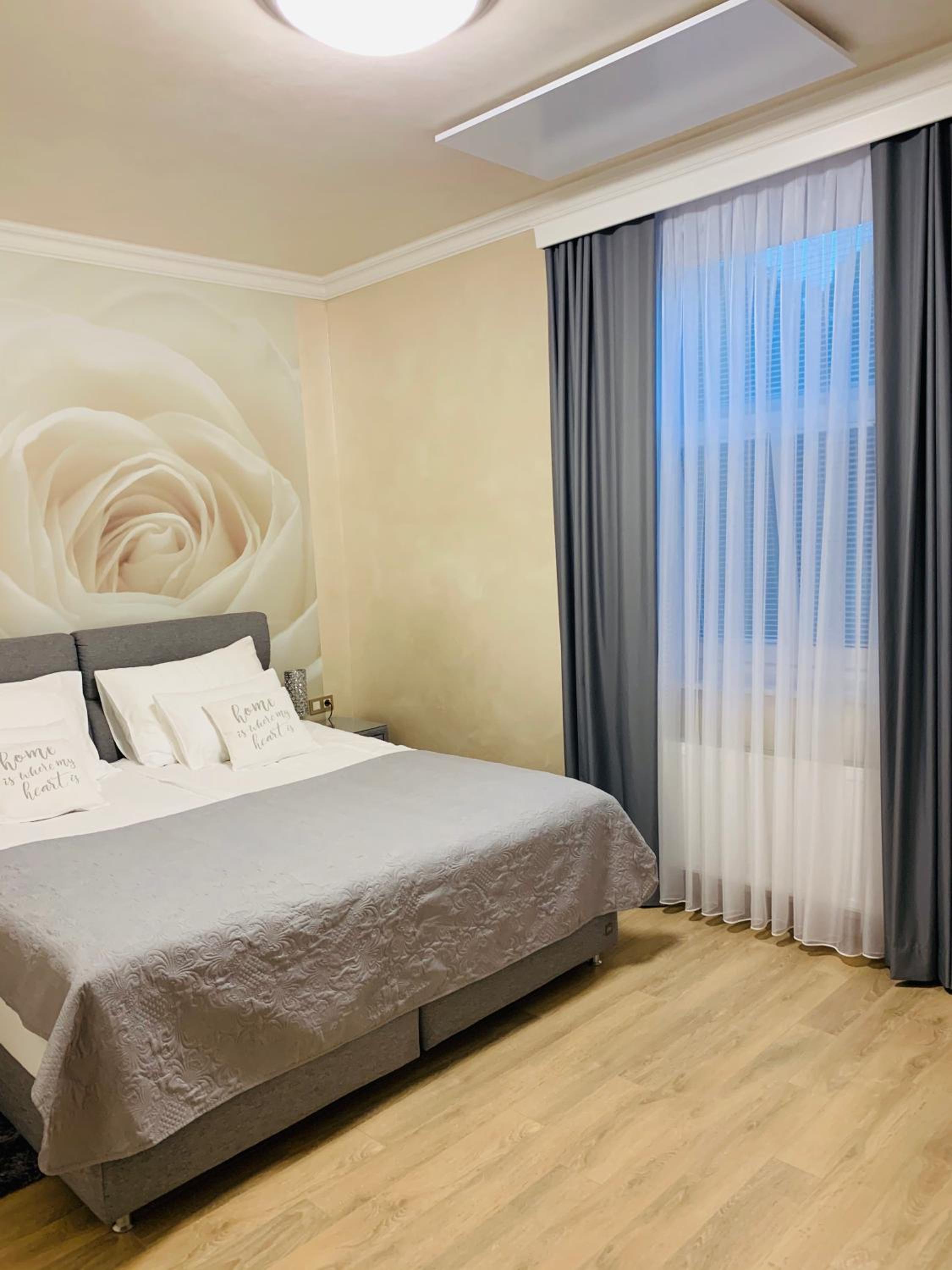 Apartment Comfort with One Bedroom photo 1