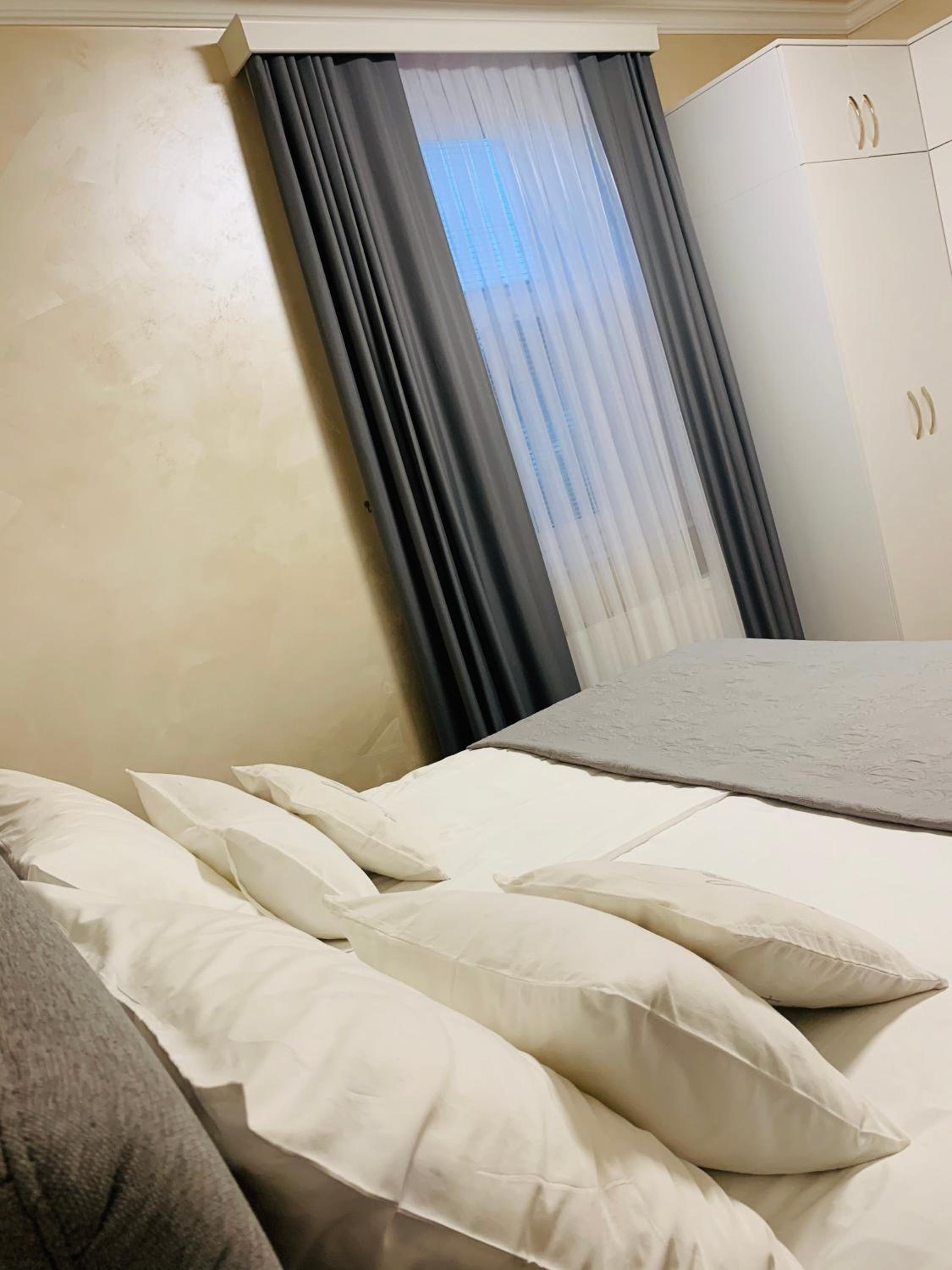 Apartment Comfort with One Bedroom photo 3