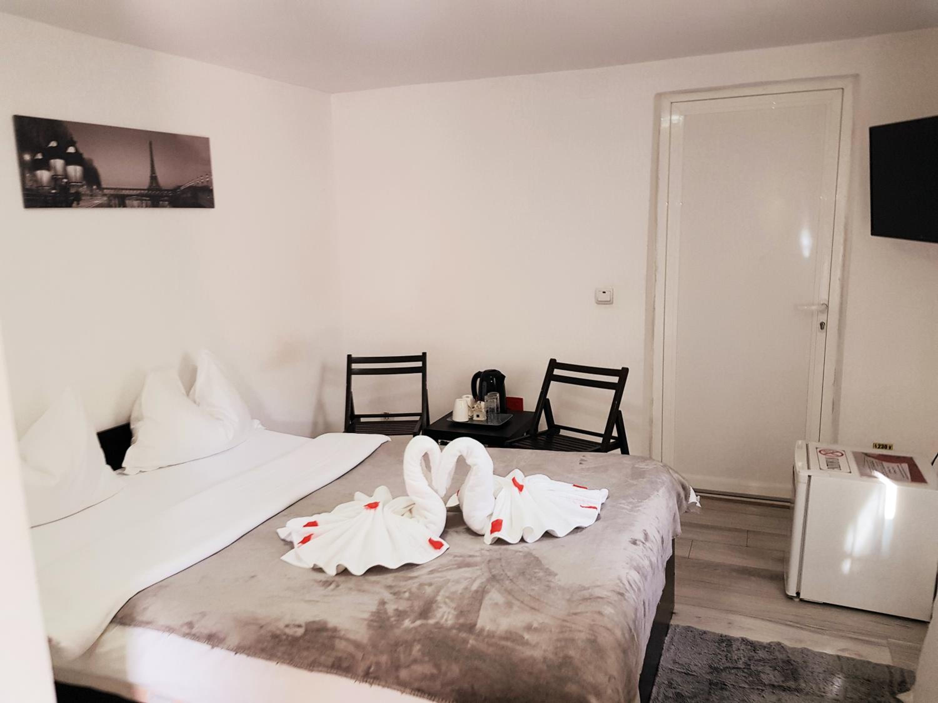 Economy Twin/Double Room 3 Stars - Photo 4