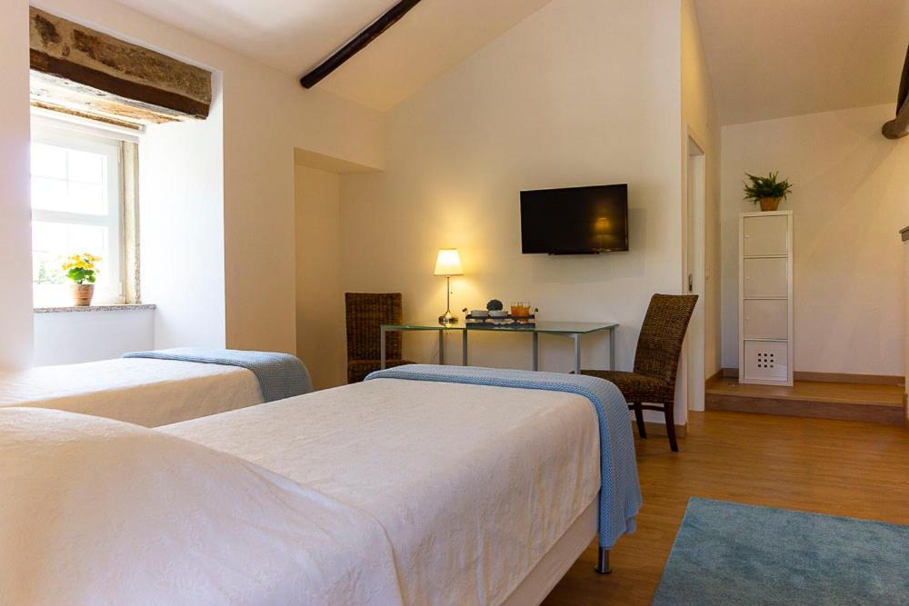 Double Room with Park View - Photo 10
