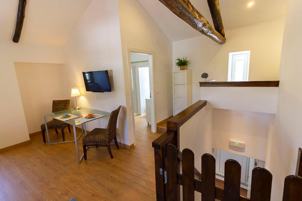Double Room with Park View - Photo 6