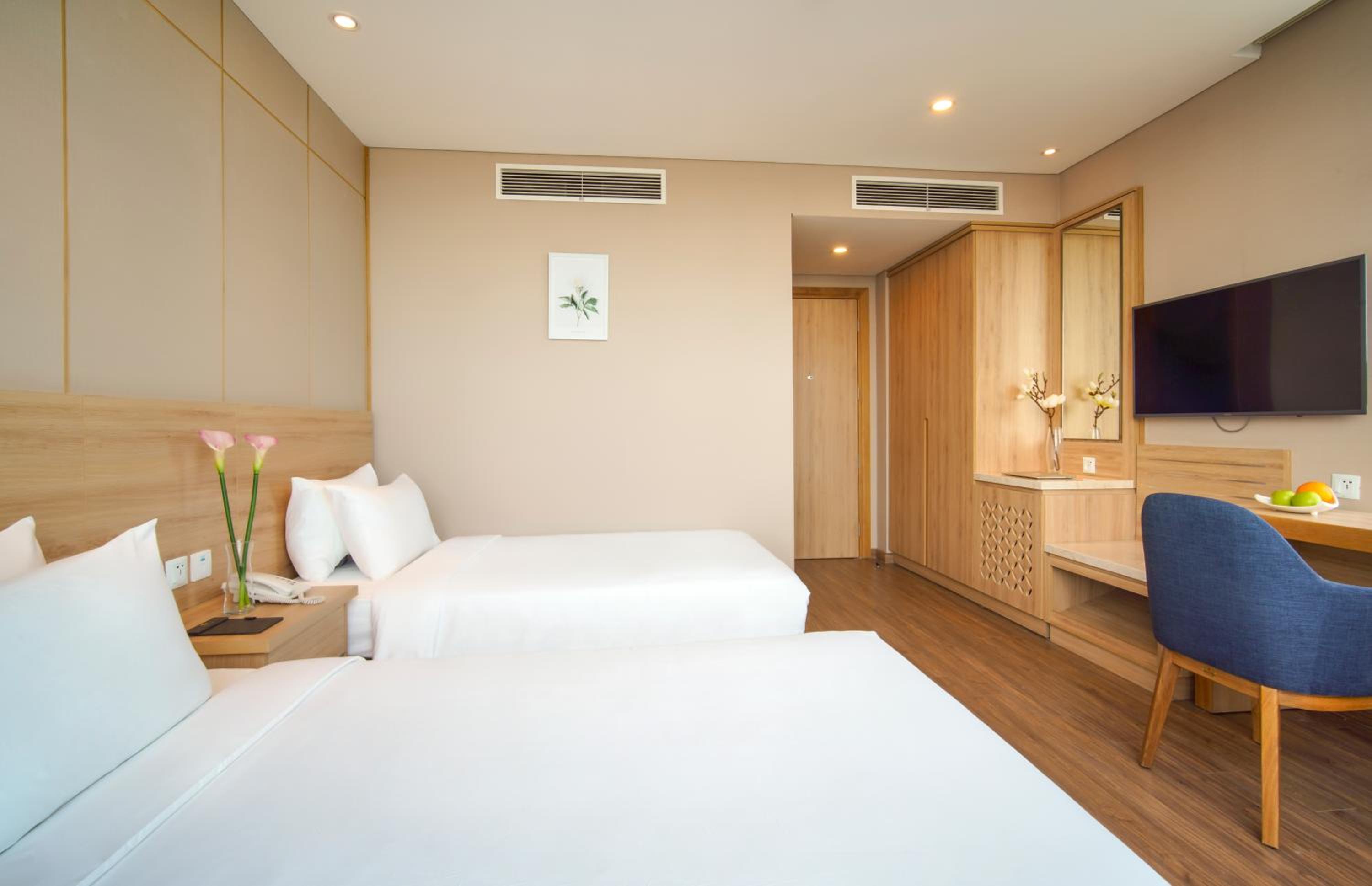 Grand Deluxe Twin Room