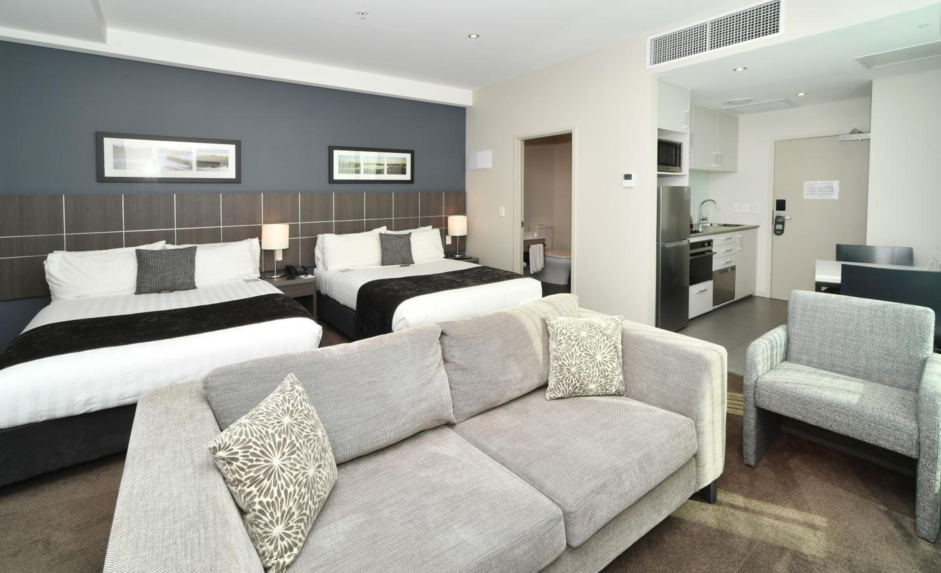 Twin Studio Apartment