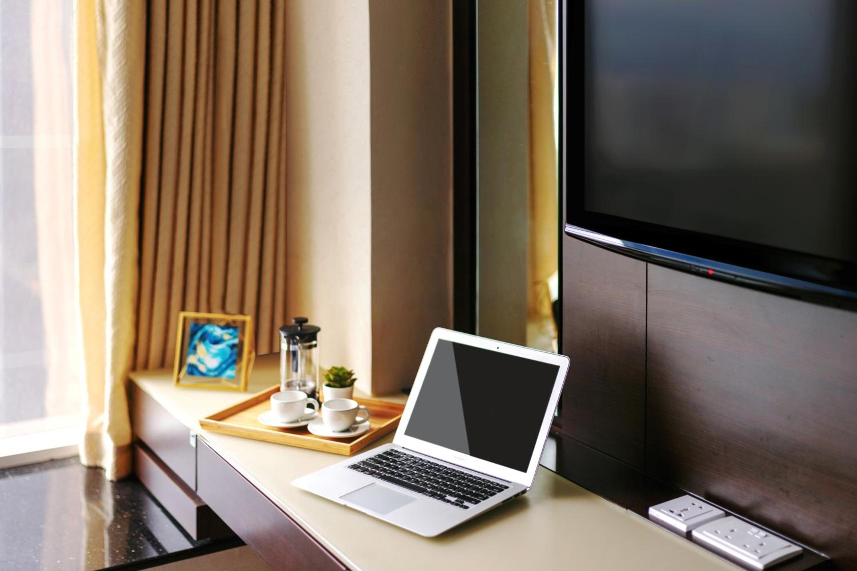 Adjoining Superior Room photo 3
